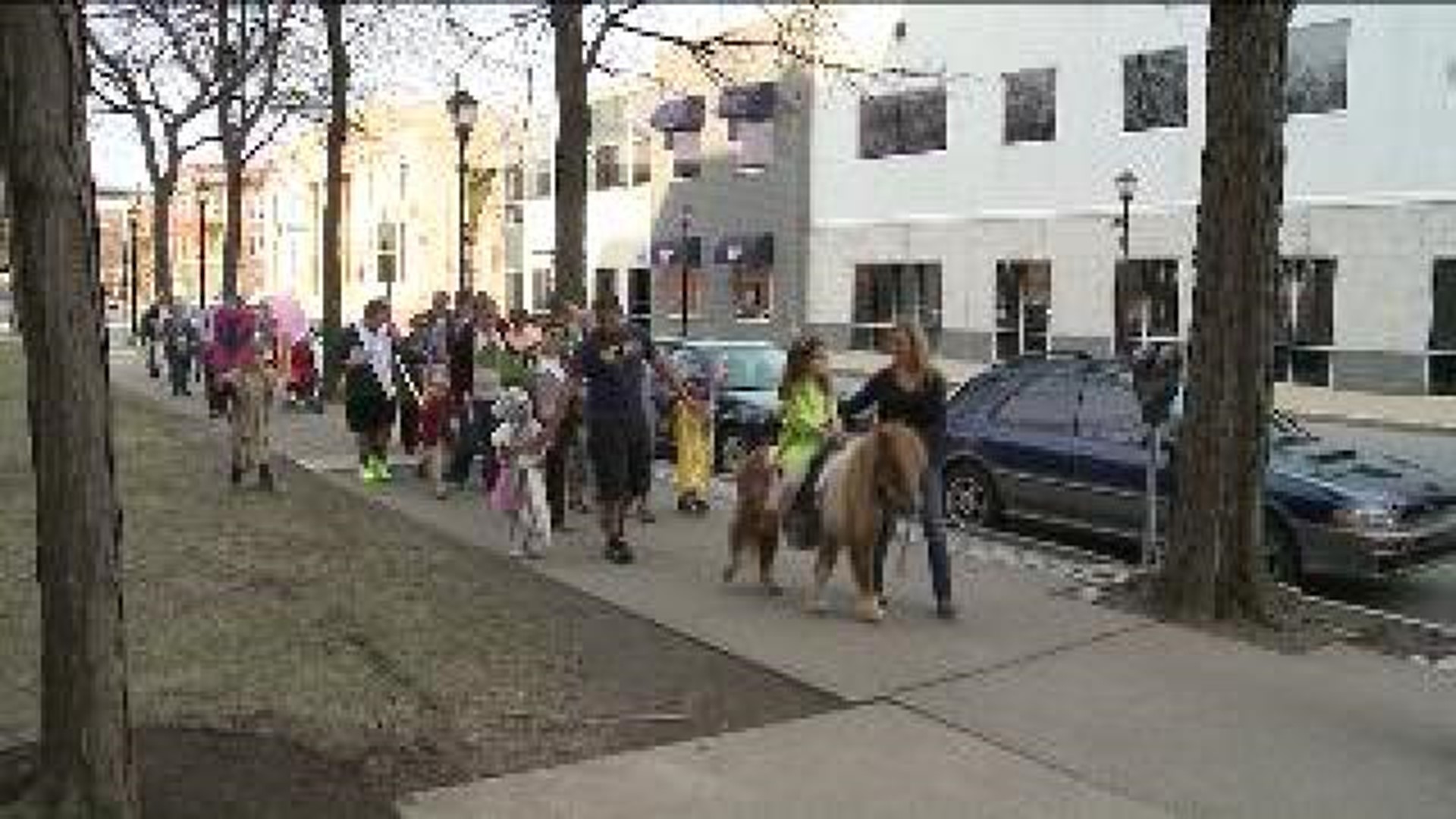 Procession Through Wilkes-Barre Commemorates Palm Sunday