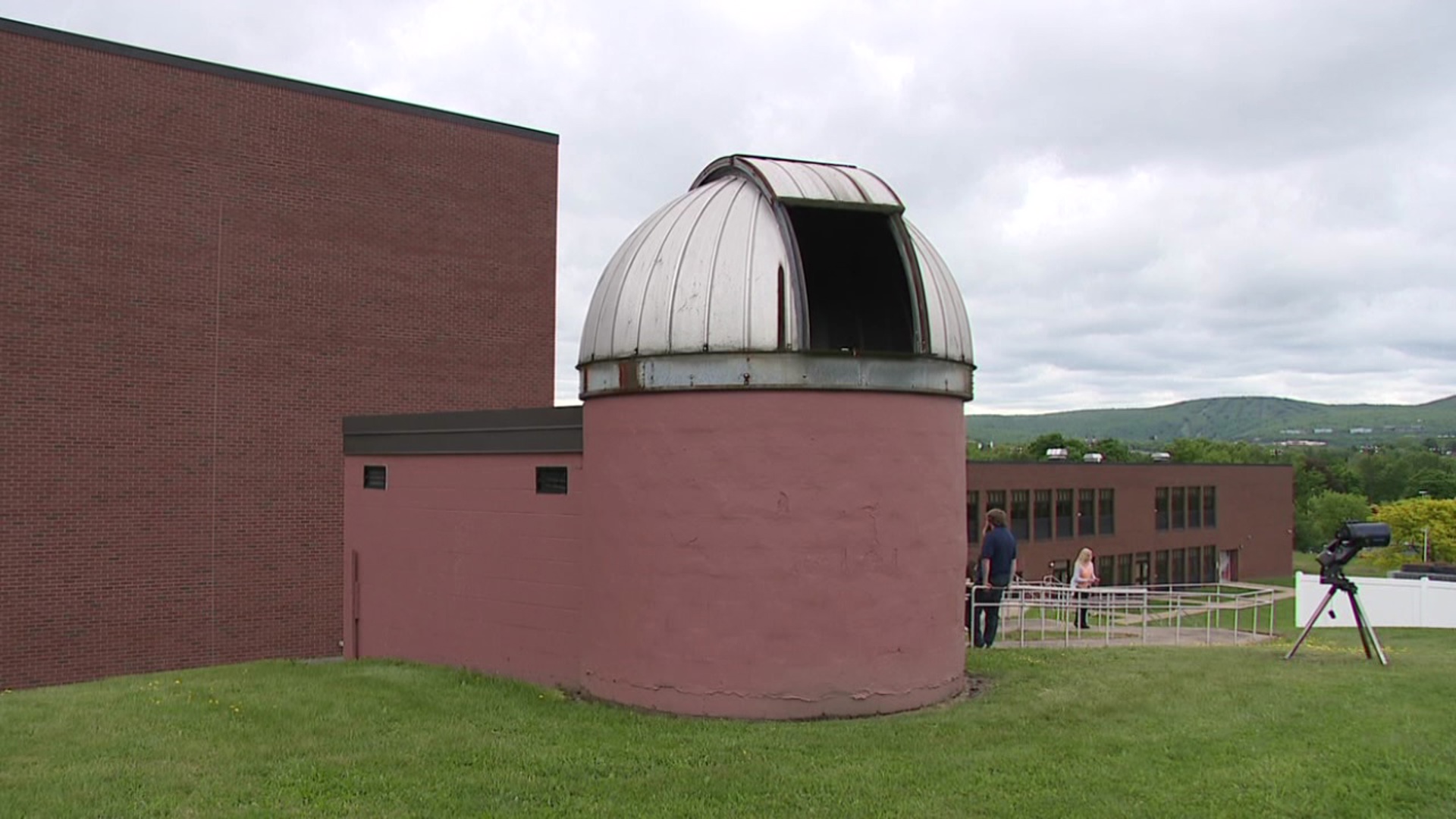 Teachers and students in the Riverside School District worked together to reopen the district's observatory, adding another chapter to its long history.