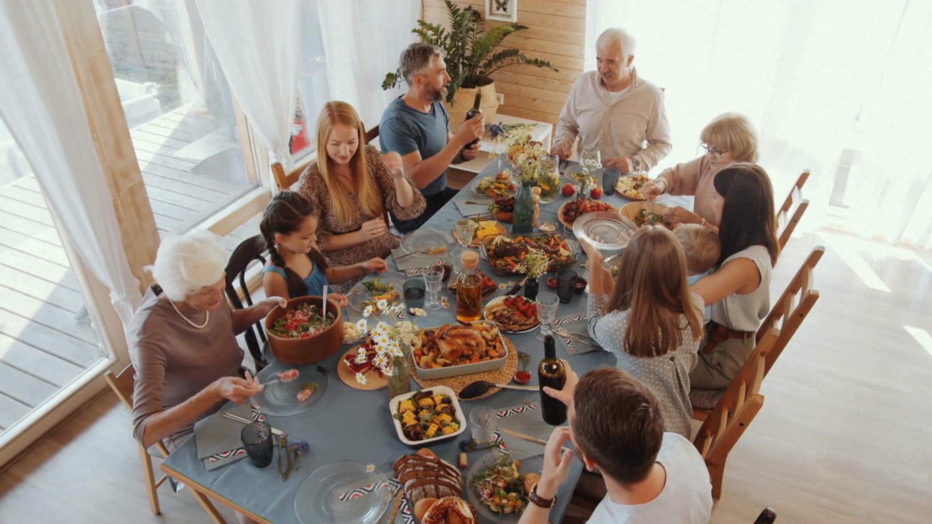 A dietician at UPMC provides healthy eating tips for Thanksgiving Day.