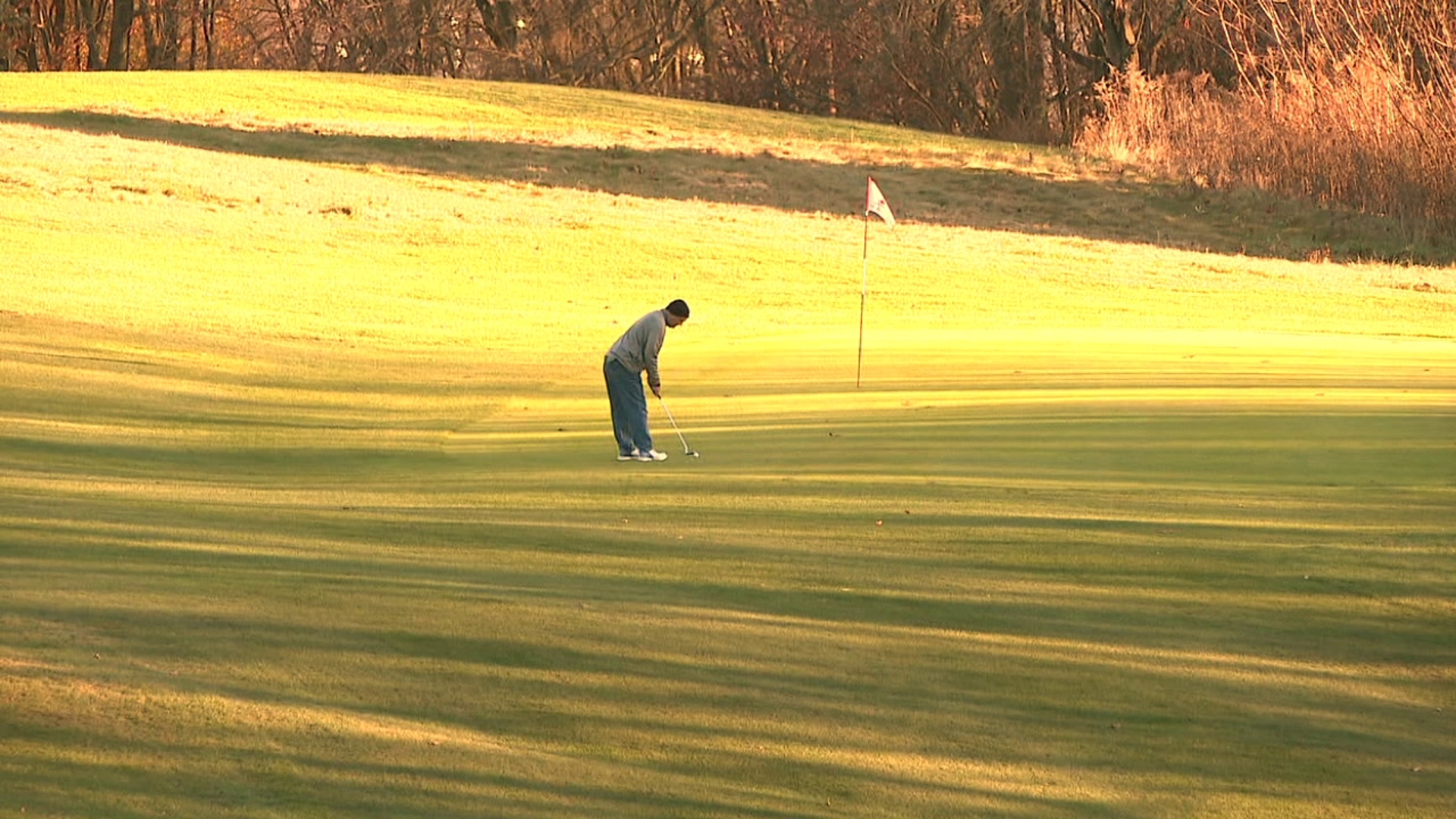 The cold isn't enough to deter golfers from bringing the heat on the course. Newswatch 16's Adithya Iyer spoke to those braving the cold to hit the links.