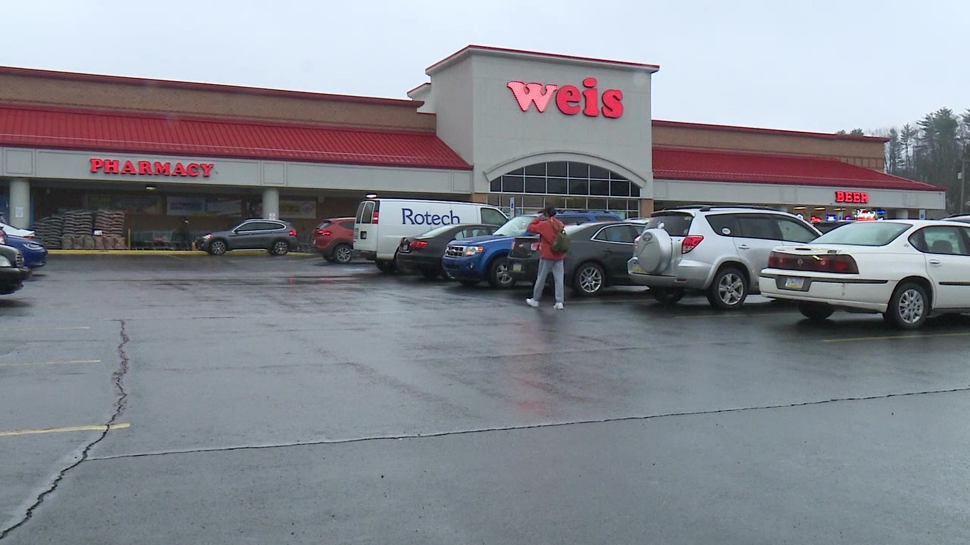 Weis Markets offers COVID-19 vaccinations at its in-store pharmacies