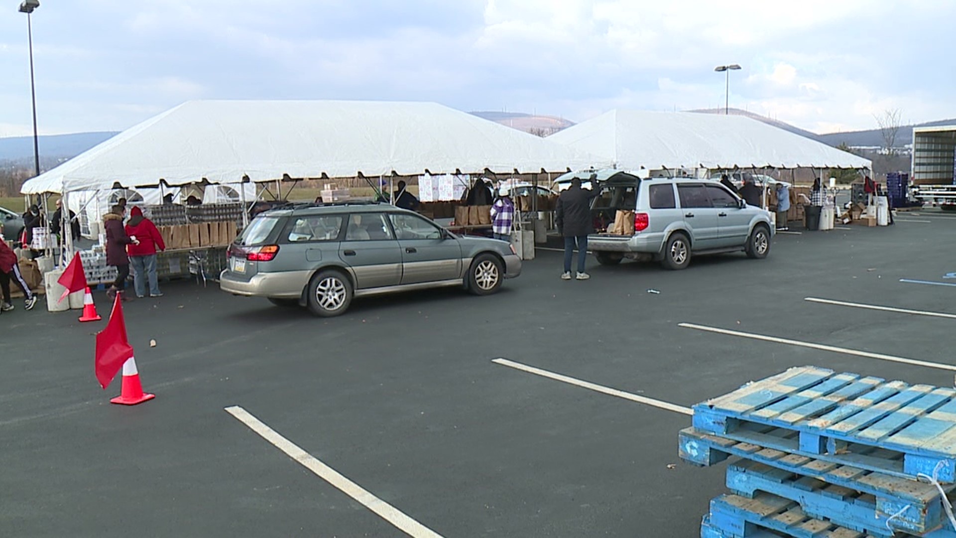 Thousands of people in Scranton will have Christmas dinner this weekend thanks to an effort from a few local charities.