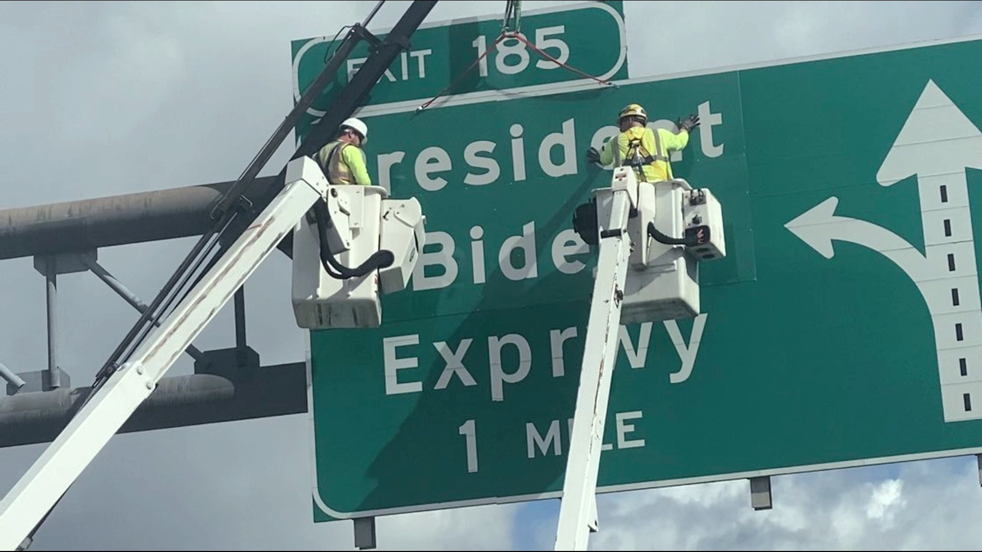 PennDOT is replacing Central Scranton Expressway signs with new "President Biden Expressway" signs on I-81 in Scranton.