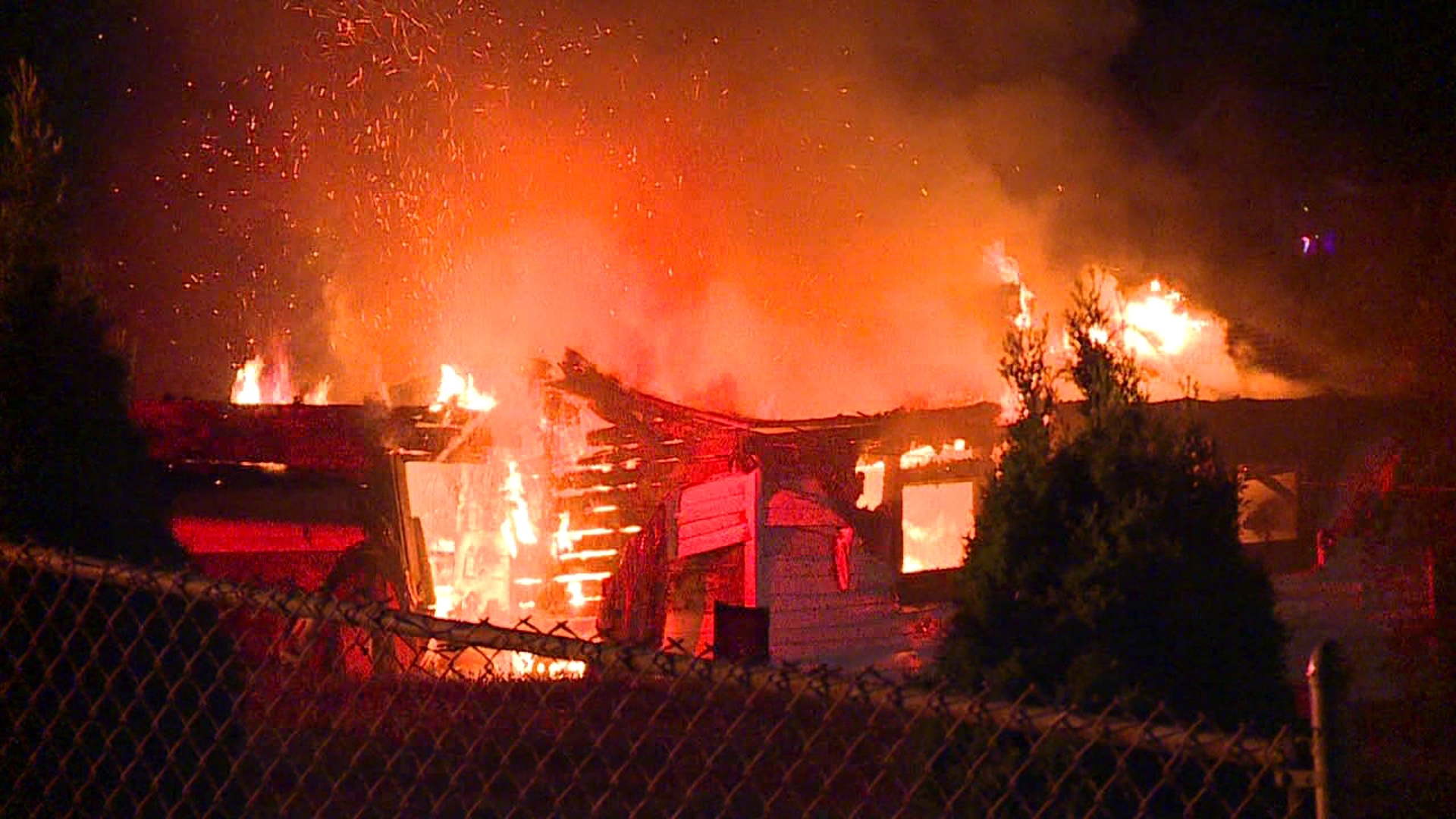 Crews battled flames in Taylor early Friday morning