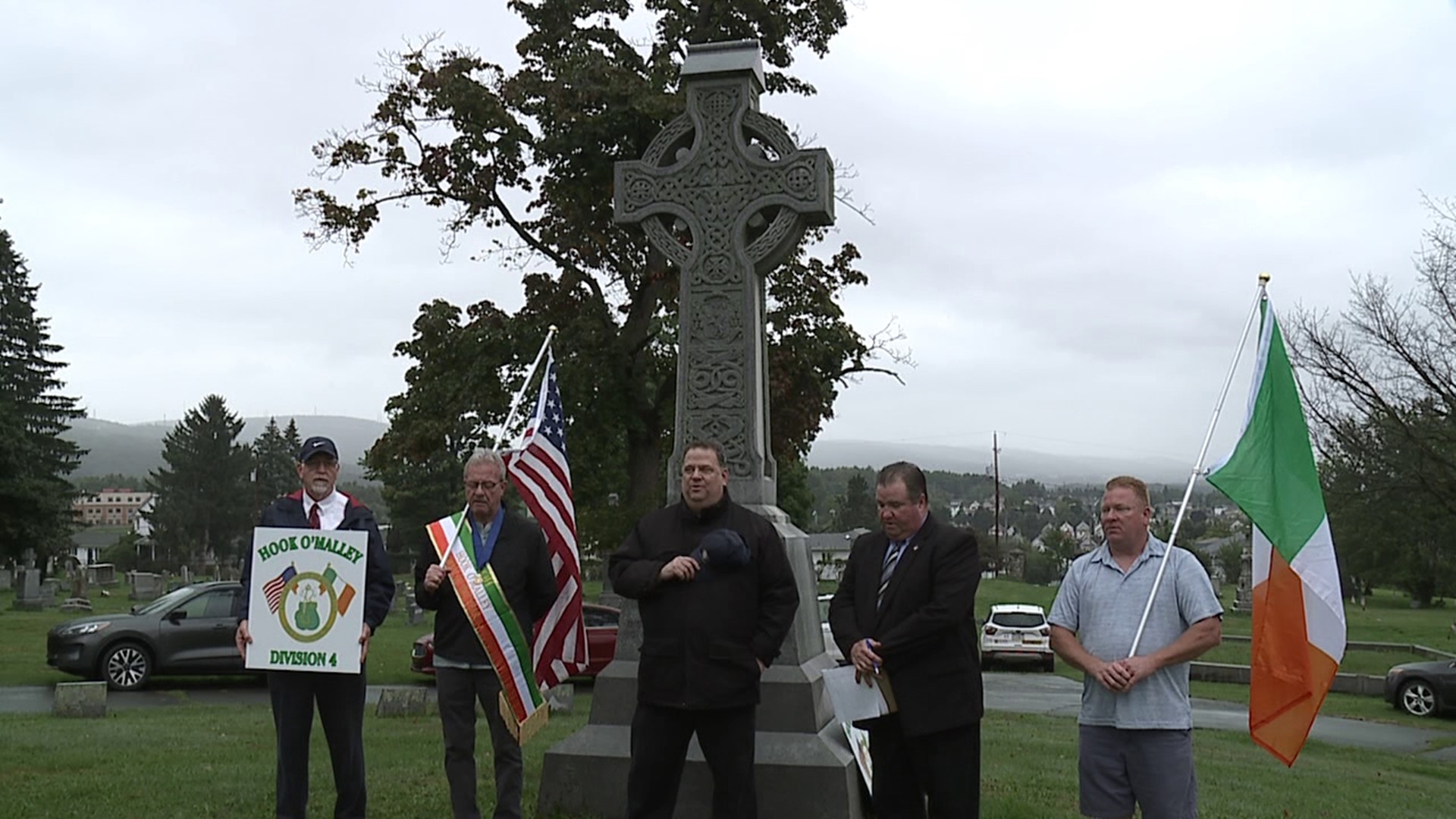 The service was held at Cathedral Cemetery Sunday evening.