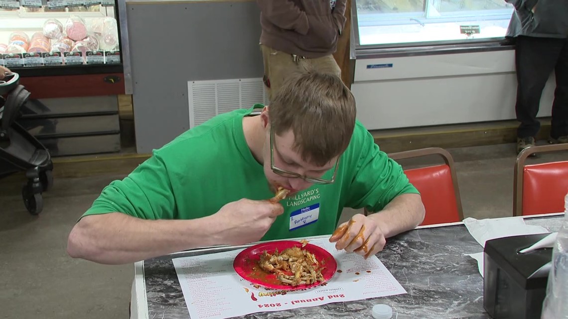 Hot Wing Challenge benefits hunger coalition