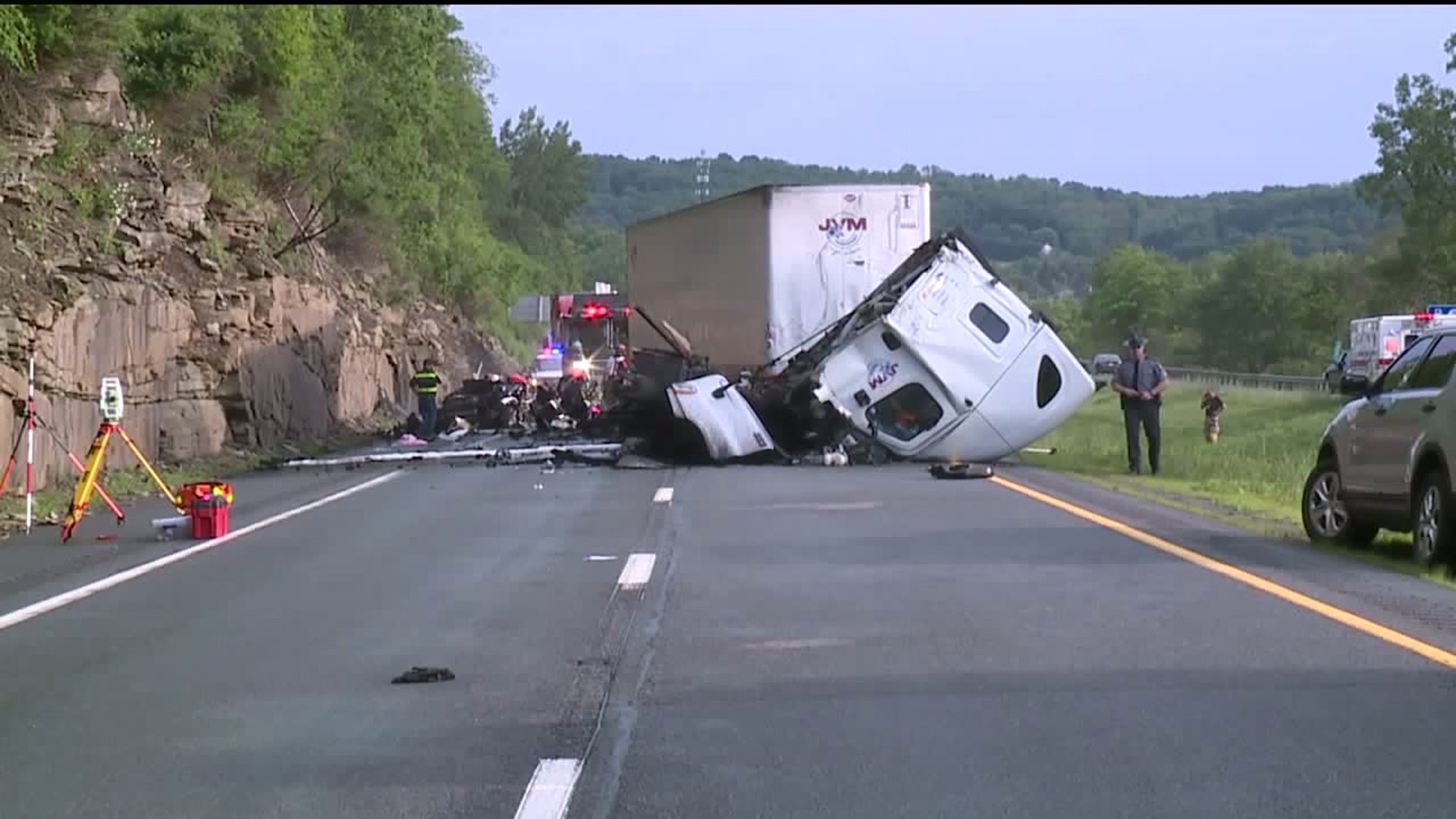 Father and Son Killed in Crash on Interstate 81 in Lackawanna County