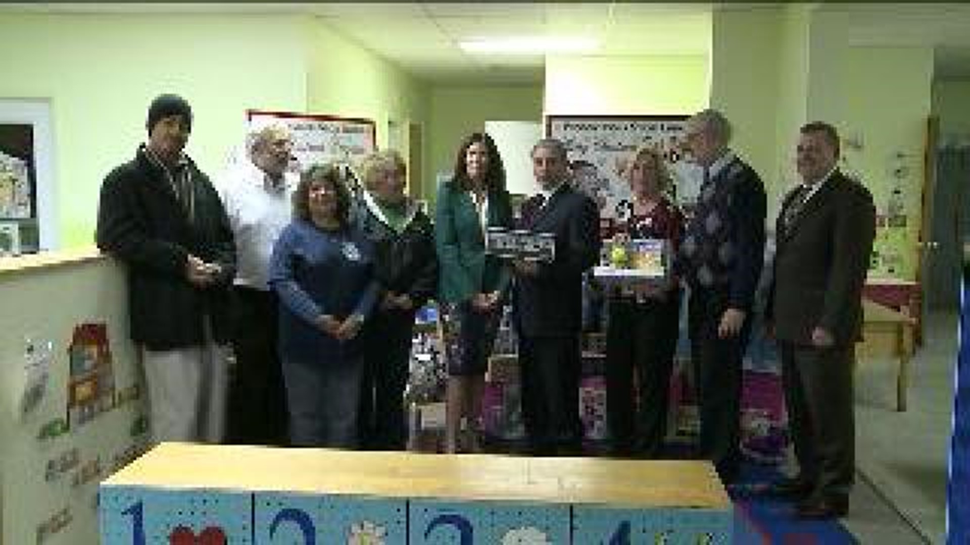 Organization Delivers Toys for the Holidays