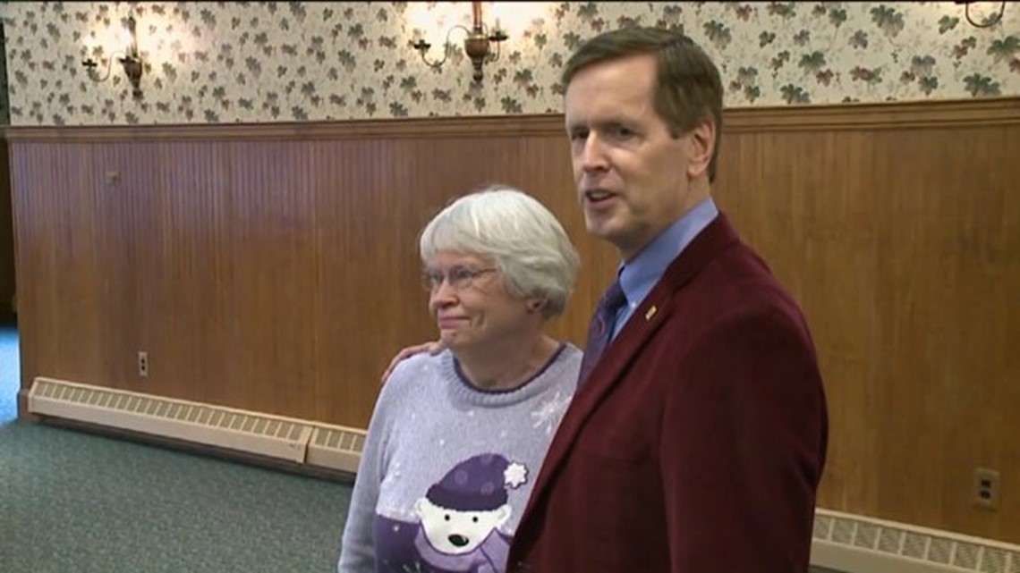 Tom Clark Visits with Volunteering Seniors