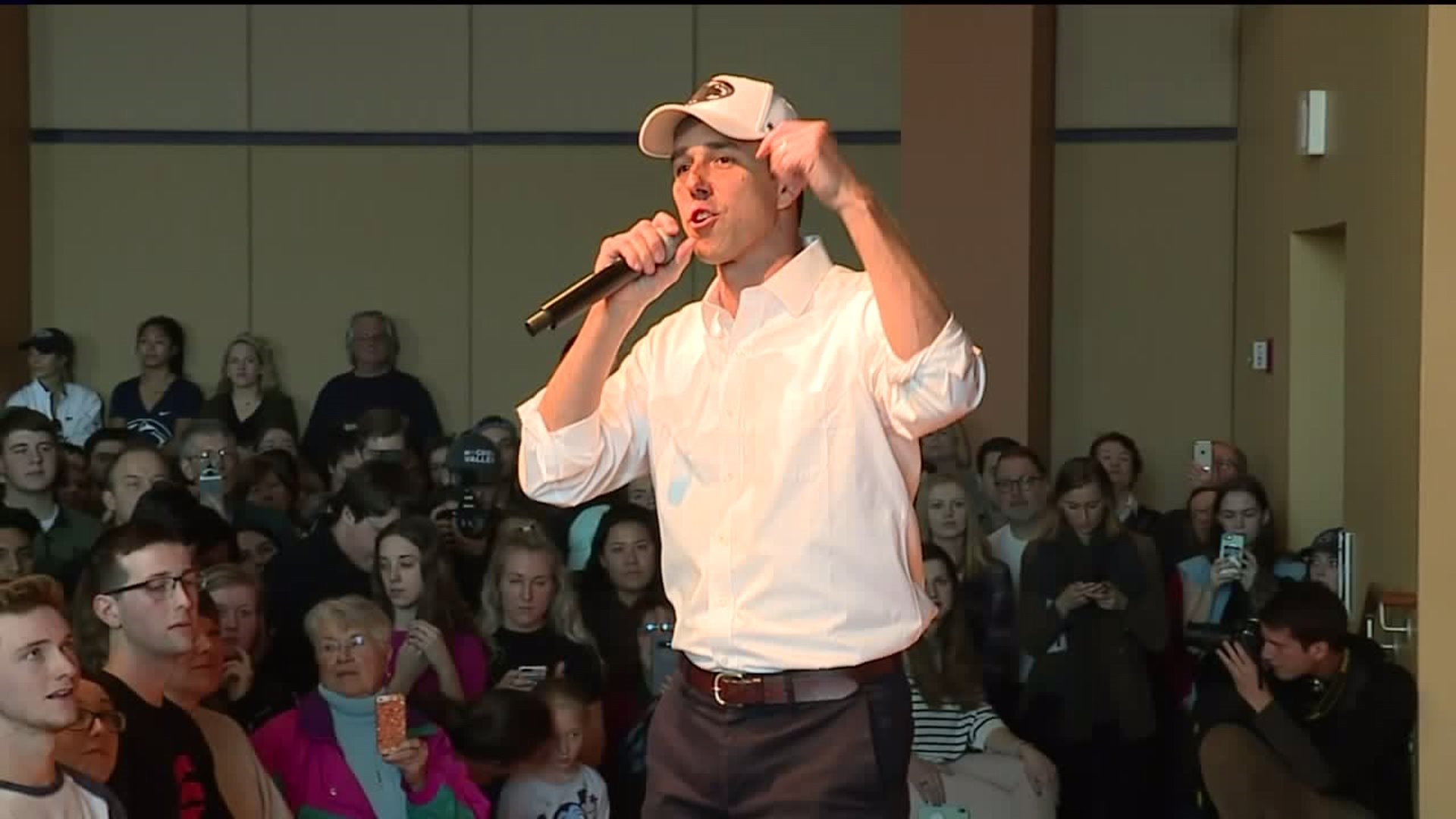 Beto O'Rourke Campaigns at Penn State