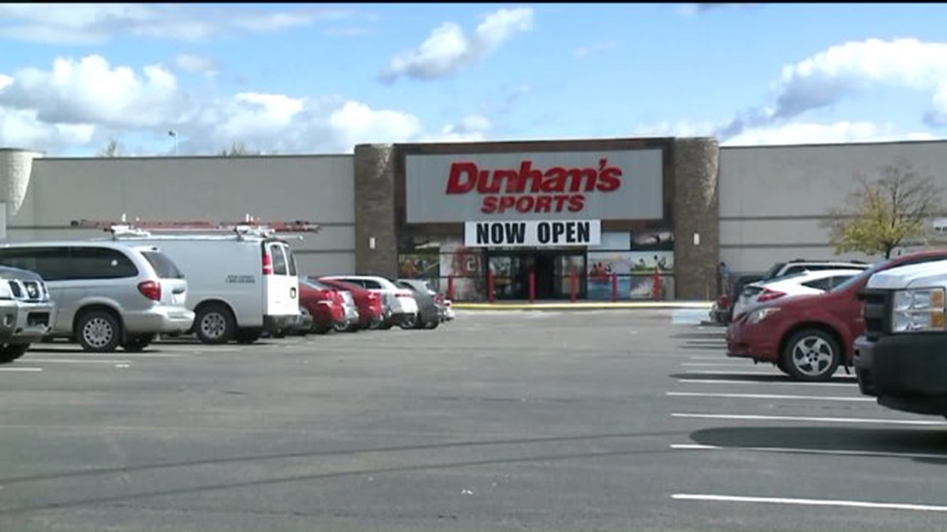 Dunham's Sports Now Open at Laurel Mall