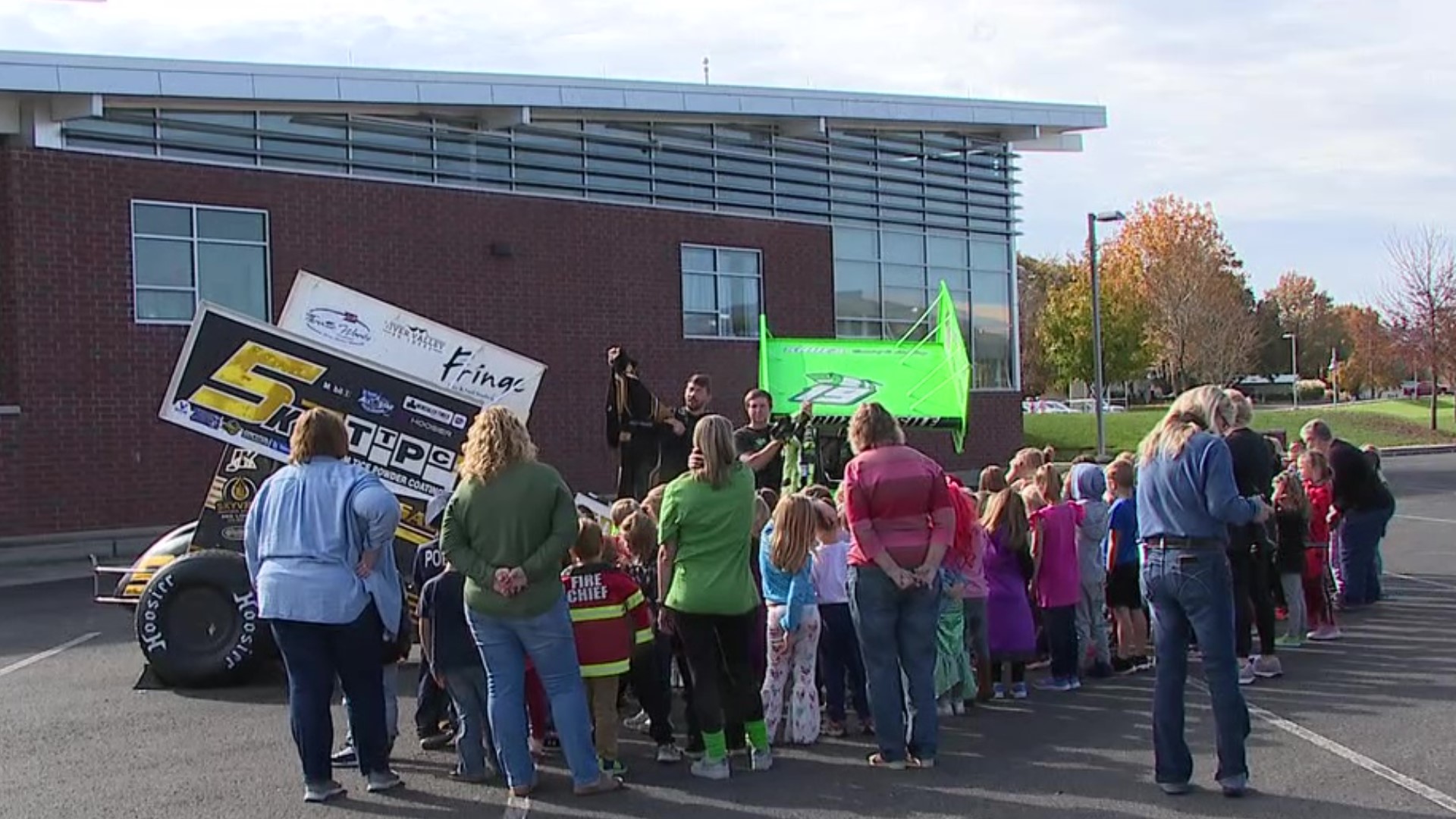 Two drivers stopped by Middleburg Elementary School to talk to the students and show off their cars.