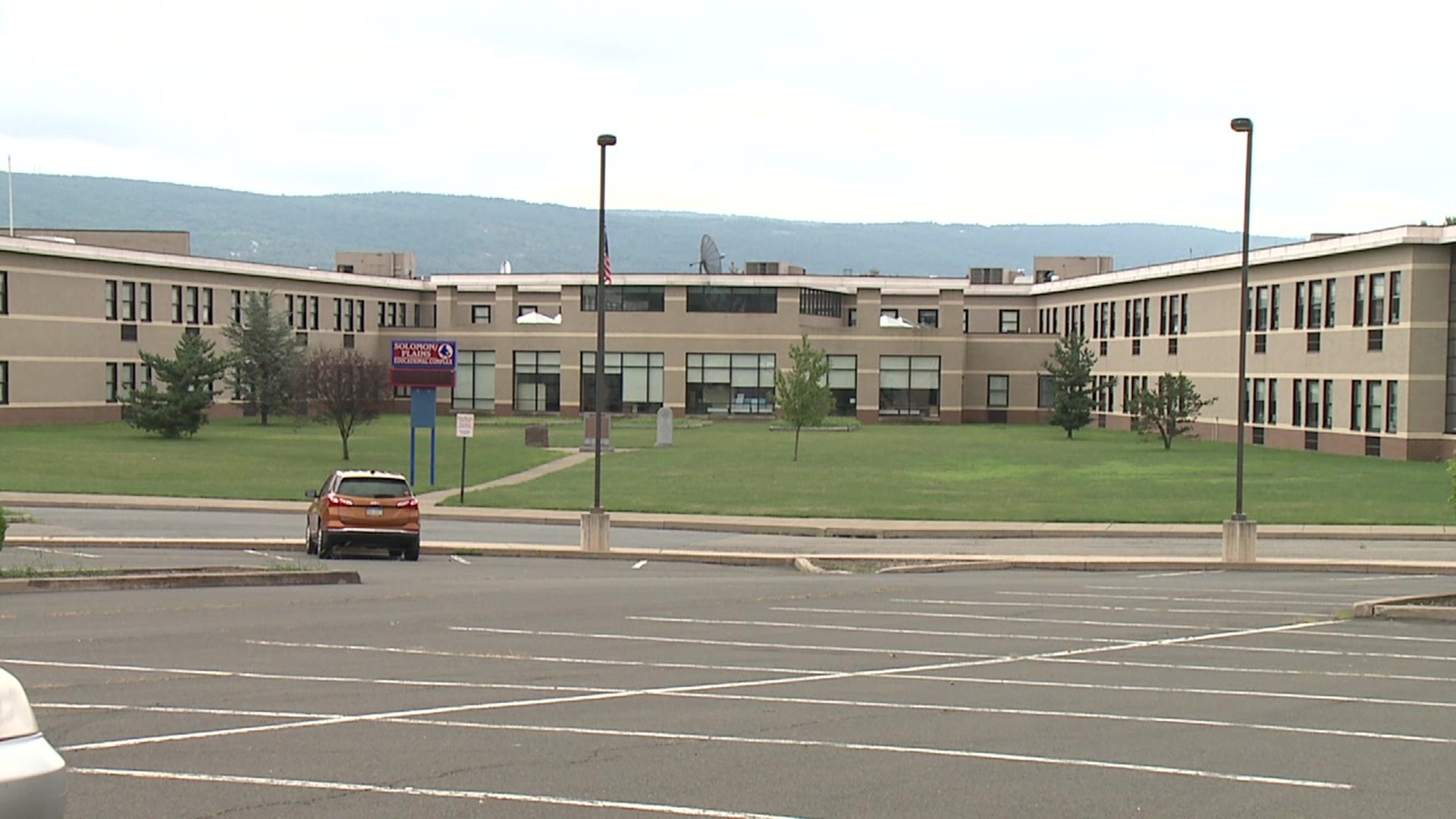 Wilkes Barre Area Gives Parents Three Options For School Wnep