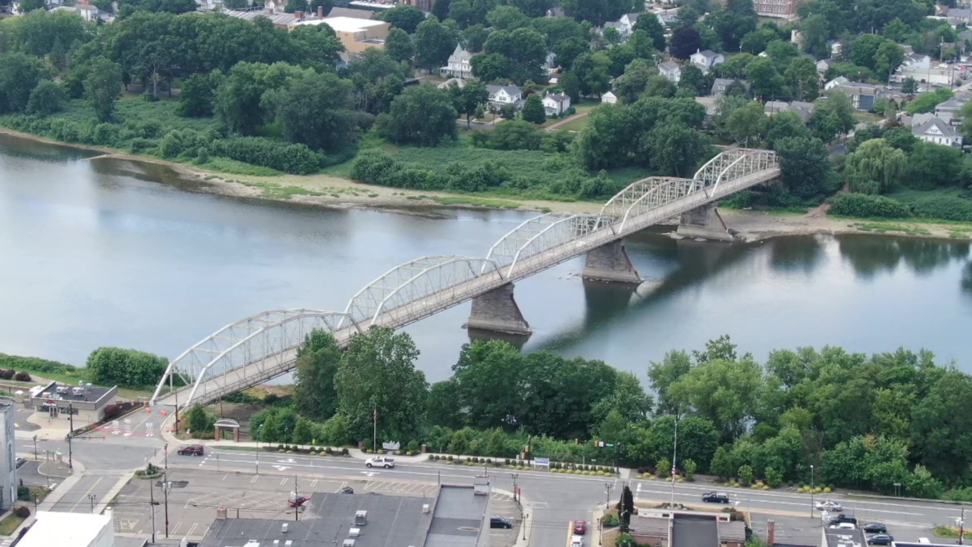 People in Pittston say the bridge serves as a local icon. They compare getting rid of it to getting rid of the Brooklyn Bridge or the Golden Gate Bridge.