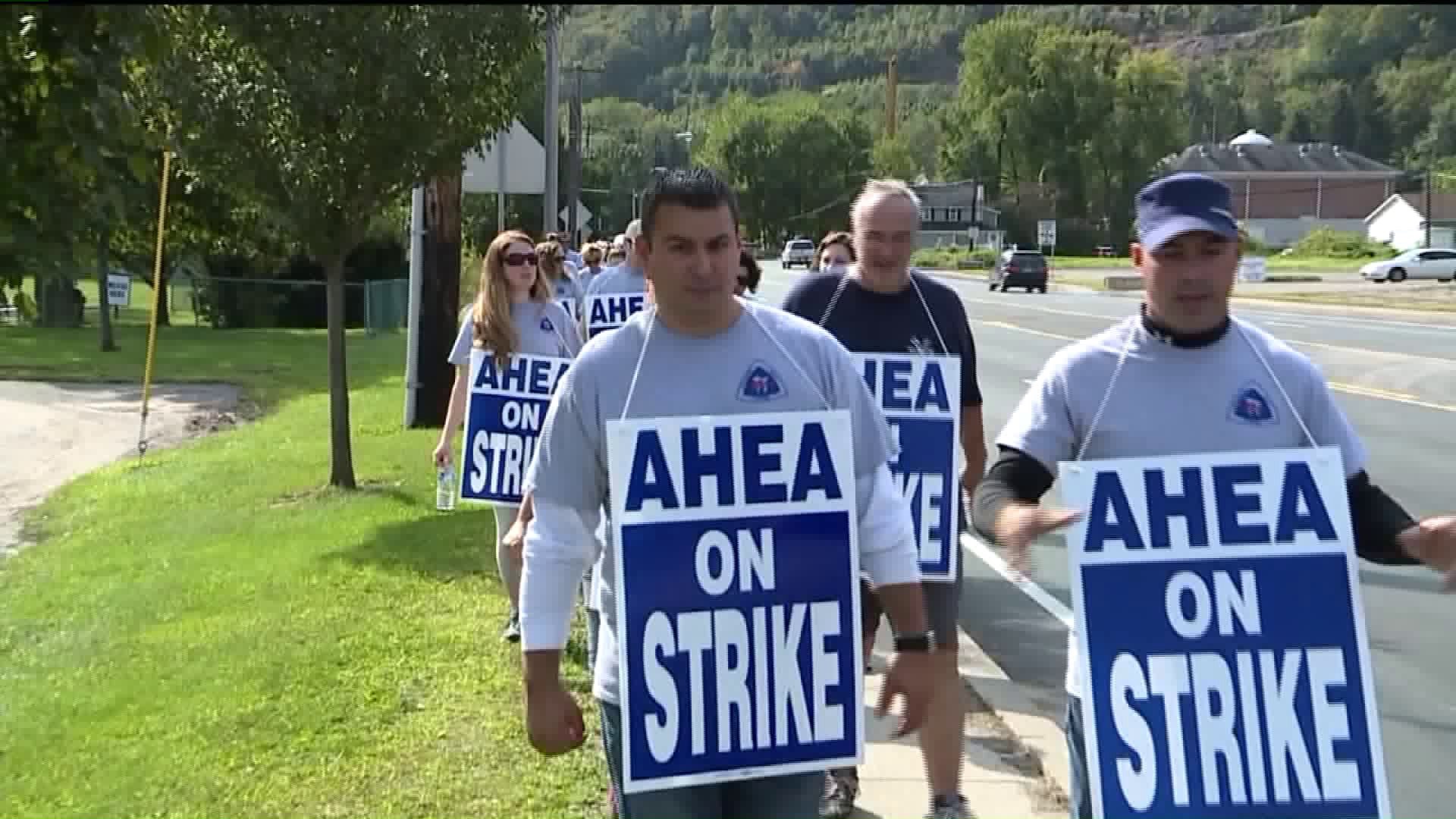 Abington Heights Teachers to Return to School Friday, Second Strike Planned for January