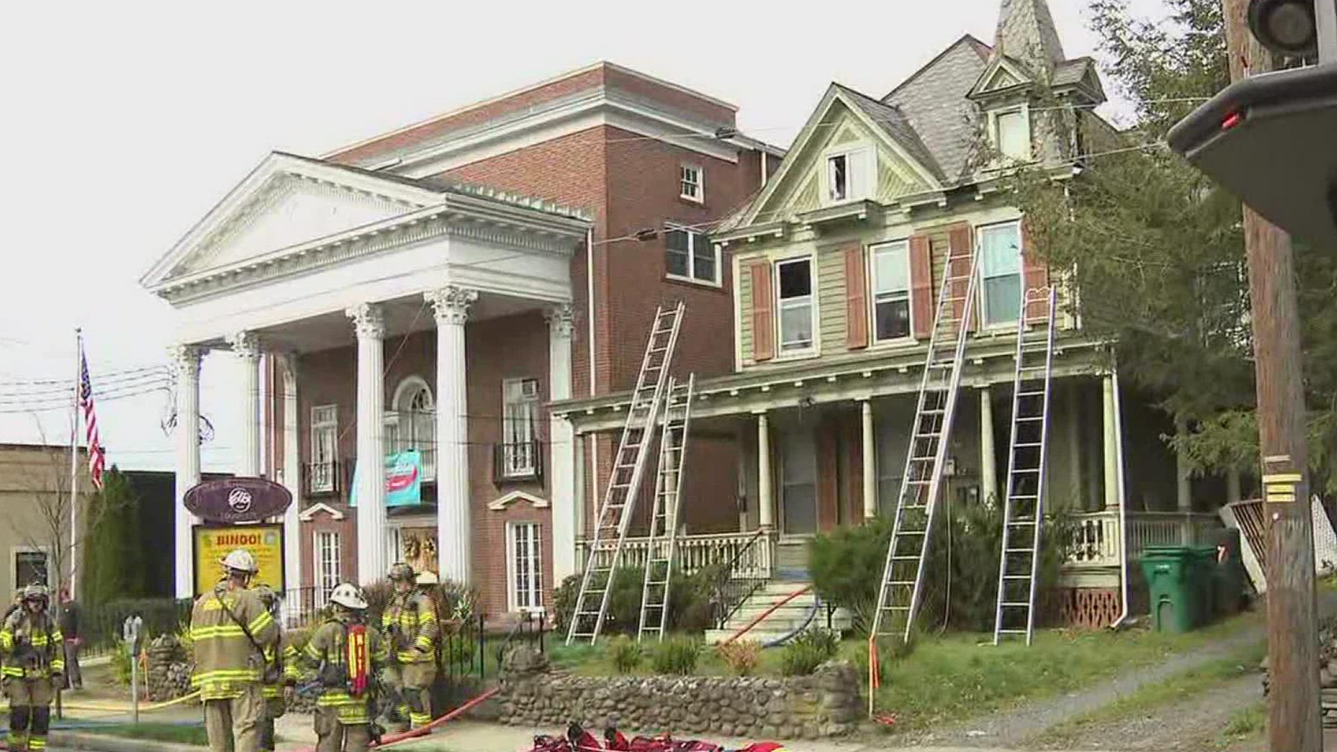 A fire damaged an apartment building Monday morning on Washington Street in East Stroudsburg.