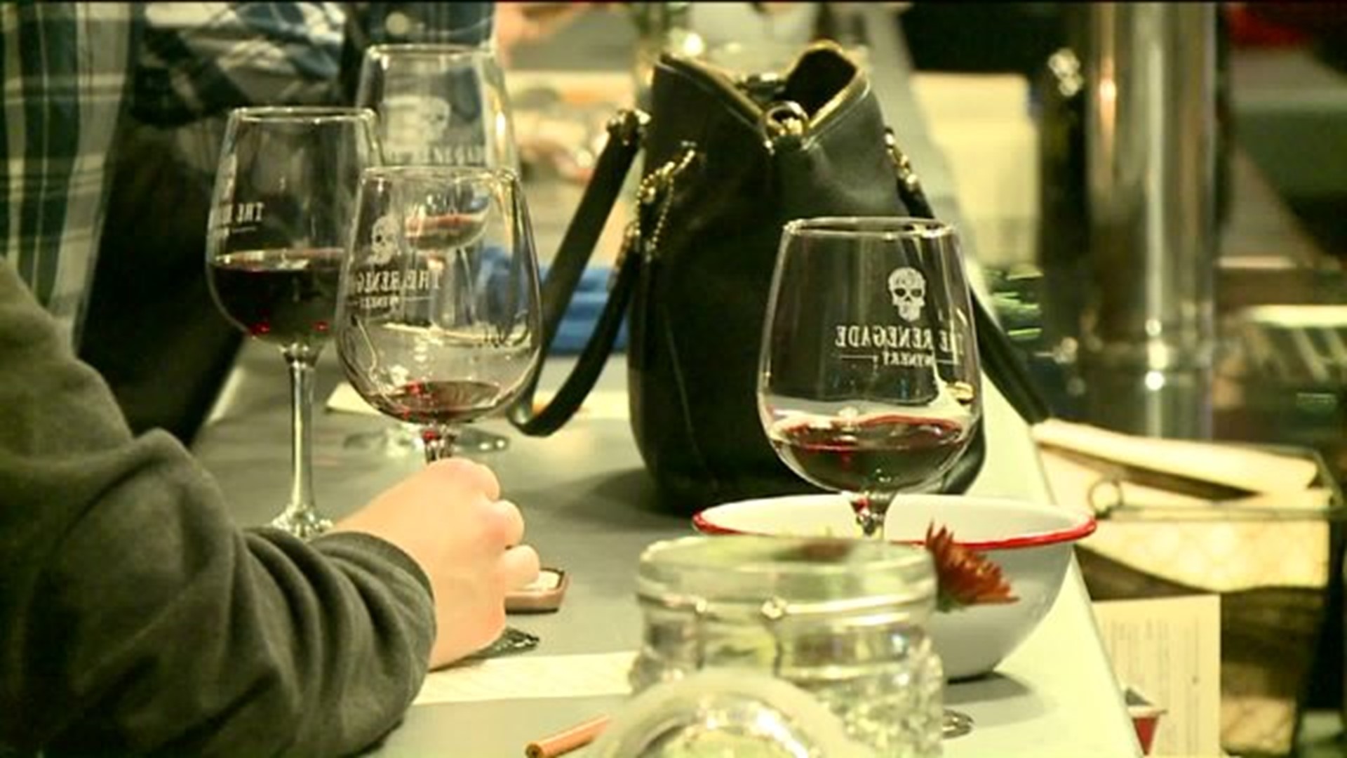 Shoppers Raise their Glasses to the Winery Business this Holiday Season