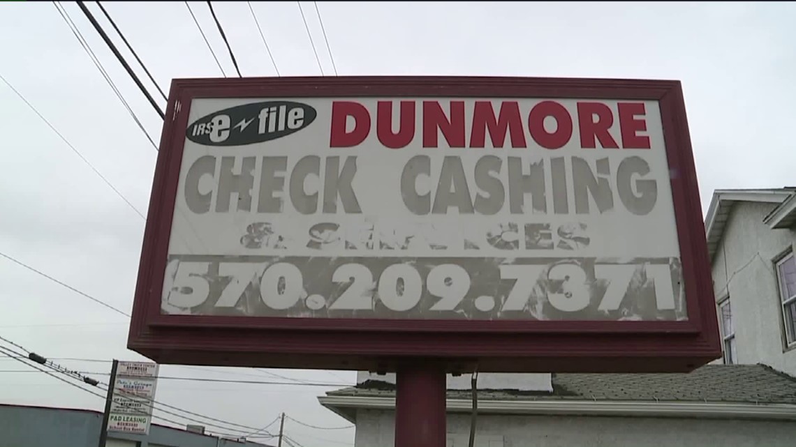 Dunmore Man Pleads Guilty in Theft of Tax Refunds
