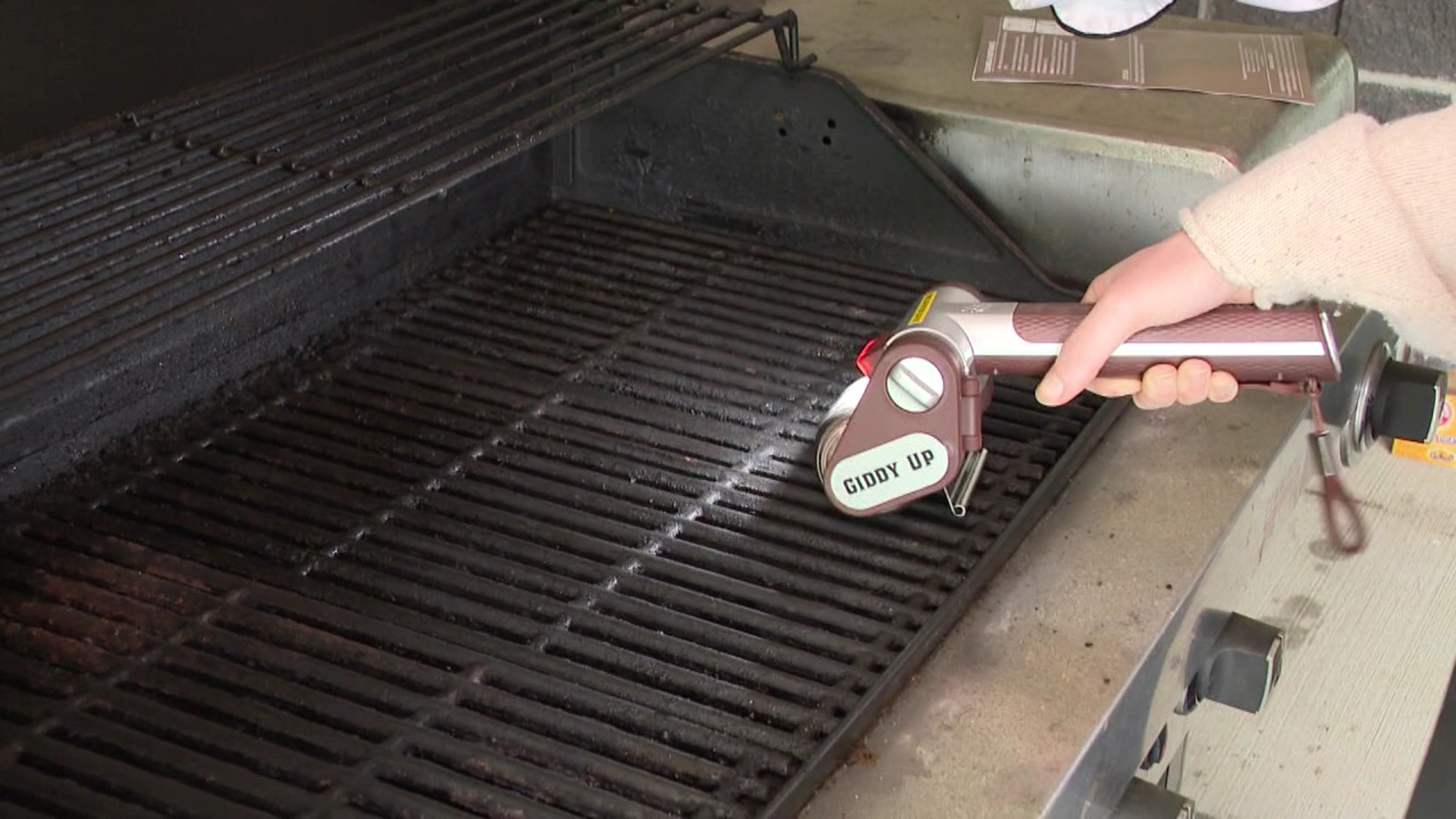 Kurt Aaron tests a product that claims to quickly and easily clean your grill.