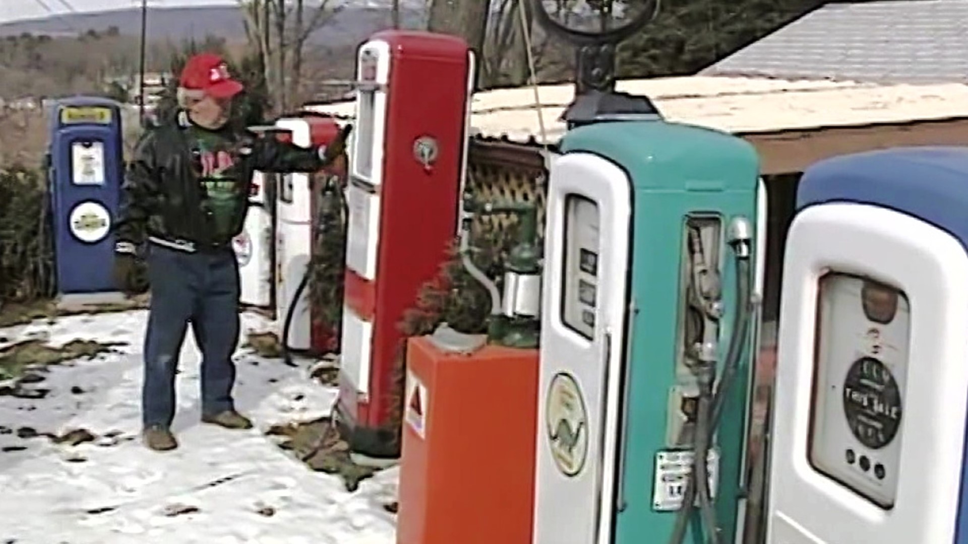 Mike Stevens met a man who spent his time repairing and restoring old gas pumps.