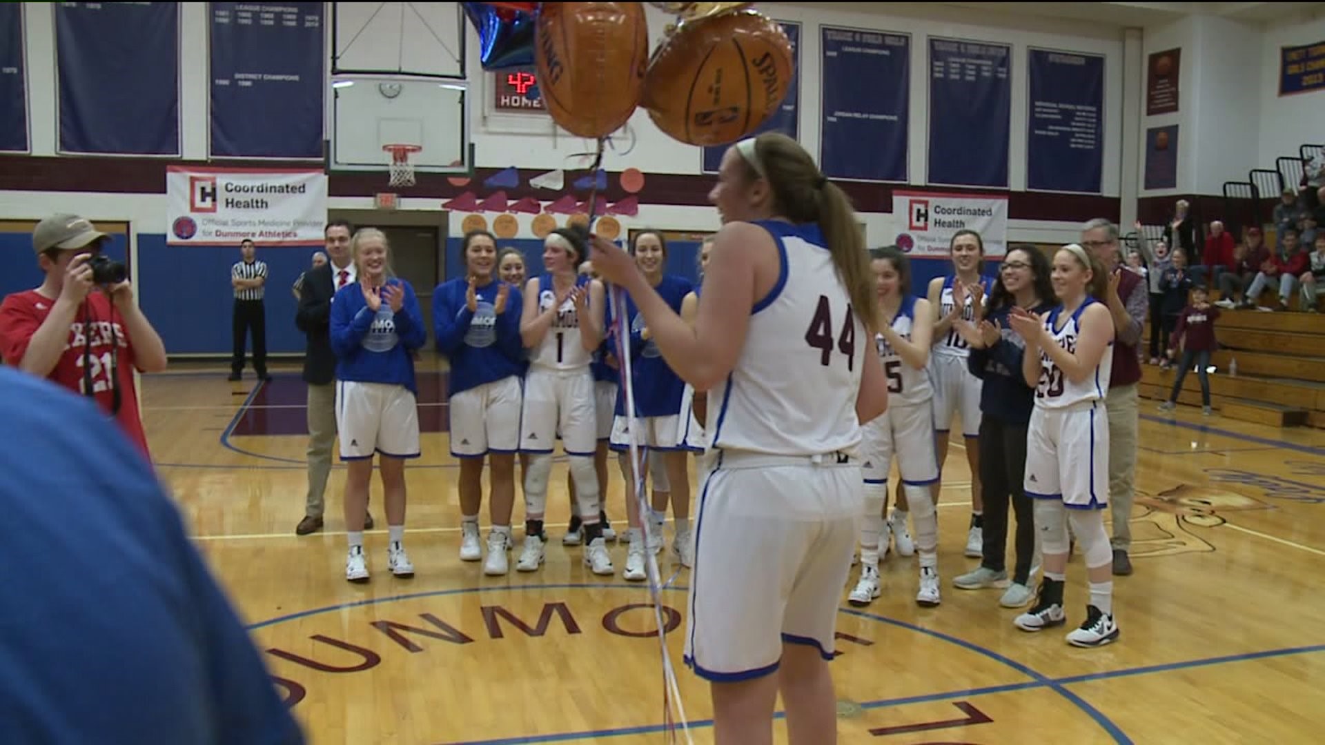 Victoria Toomey Goes Over 1,000 pts In Her Career
