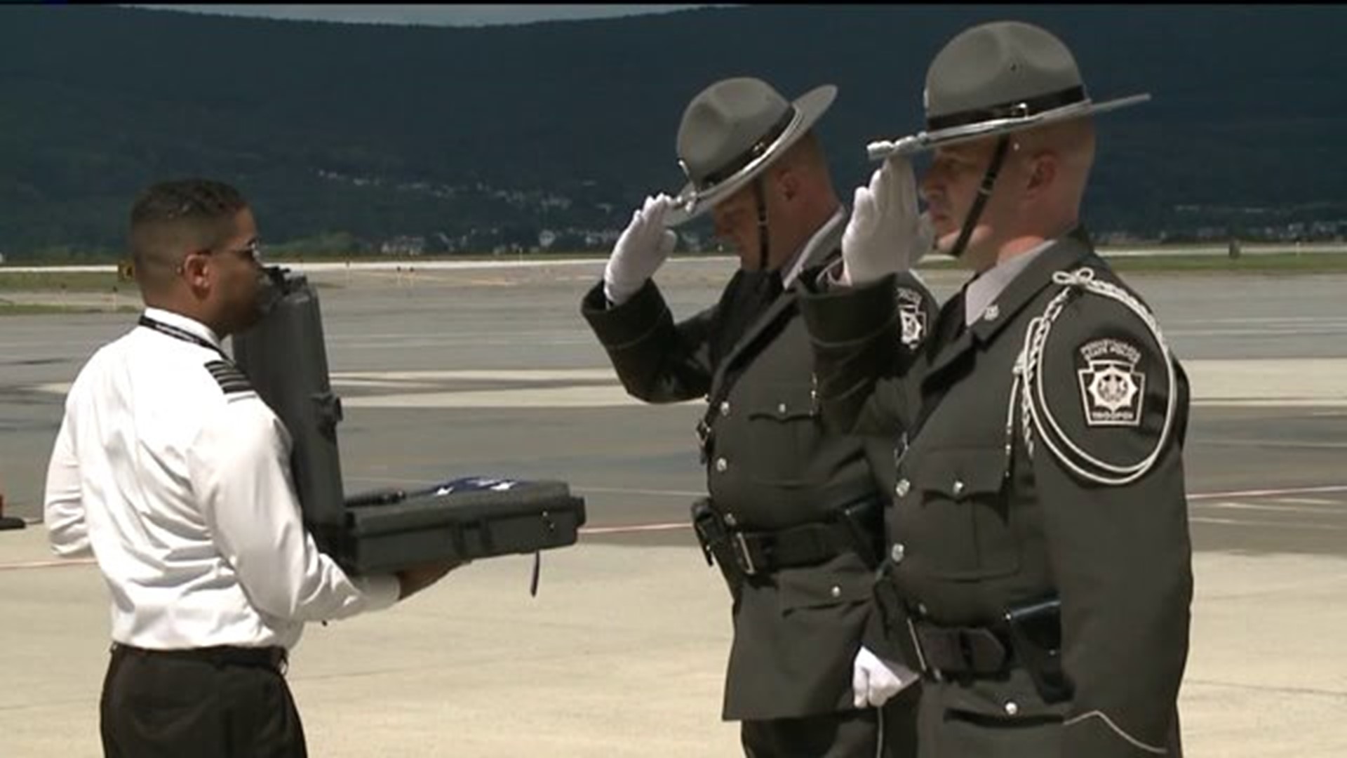 `We Are Overwhelmed,` Mother of Fallen Trooper Thanks Supporters