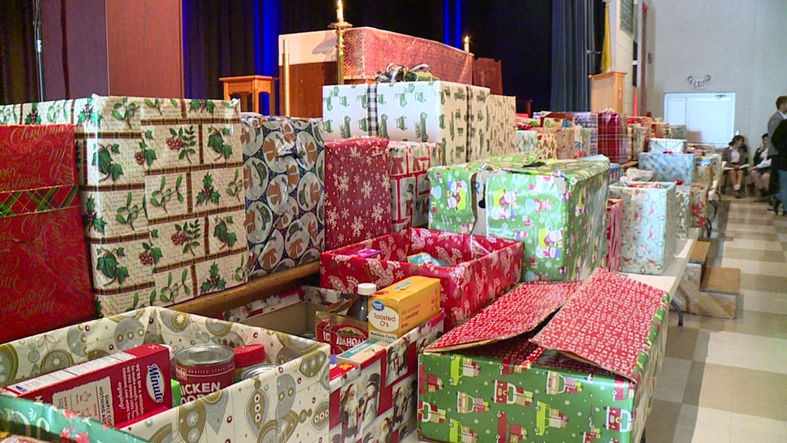 Holy Cross students support Lackawanna County food pantries - Vimarsana News