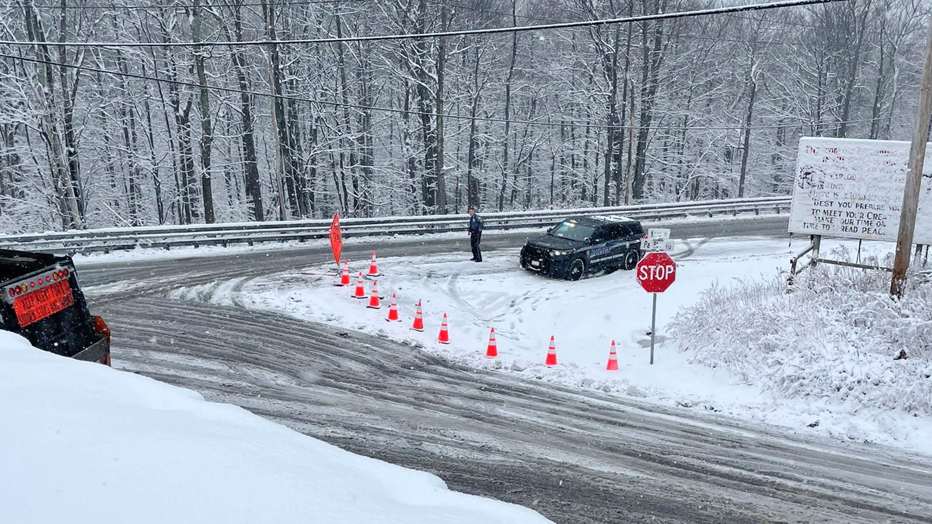 The wreck Wednesday afternoon closed part of Route 940 in Monroe County