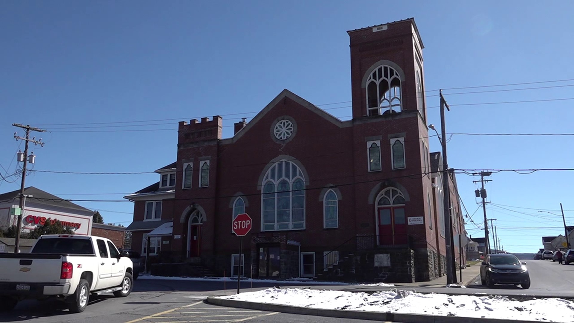 Newswatch 16's Mackenzie Aucker shows us how the New Love Center Cafe in Jersey Shore does more than just provide free meals.