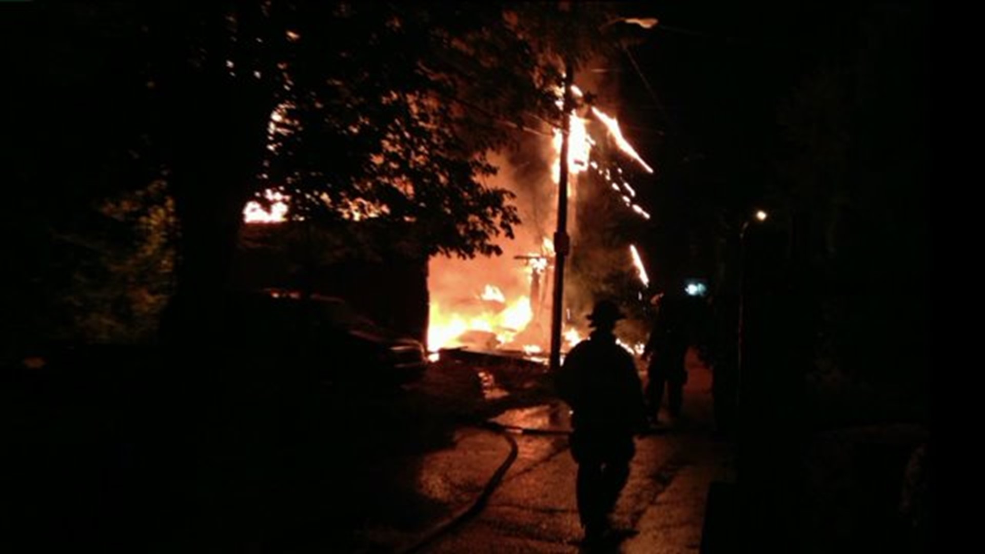 Flames Destroy Garage in Scranton