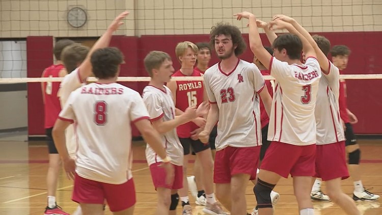 Red Raiders Celebrate District Title, Get Ready for State Tournament