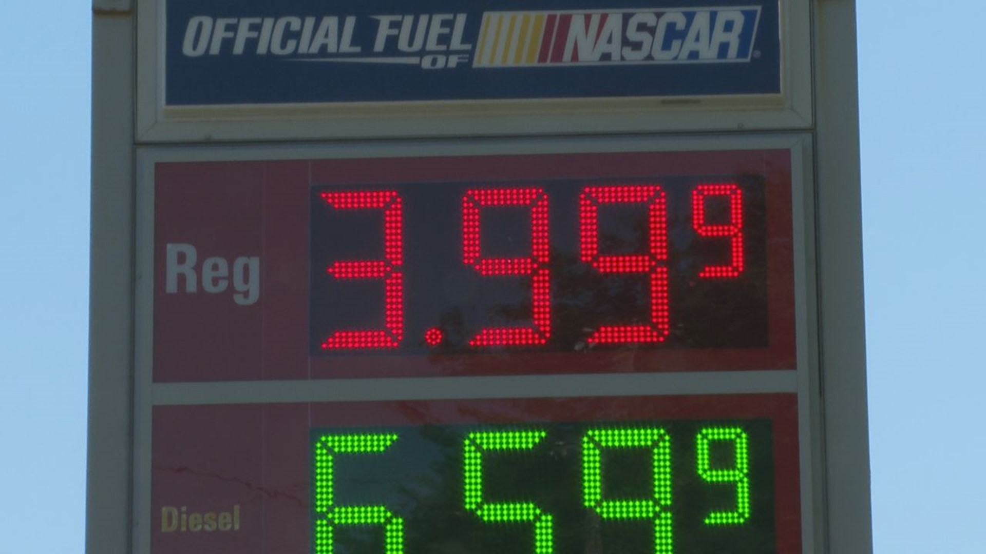 The gas station was helping drivers traveling during the 4th of July, by lowering its prices to help ease the pain at the pump for four hours only.