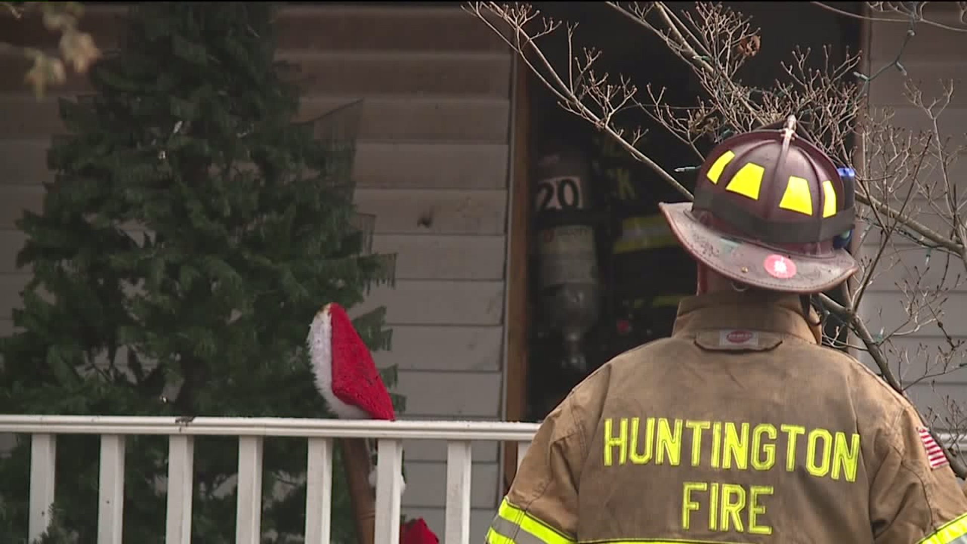 Flames Force Out Family on Christmas