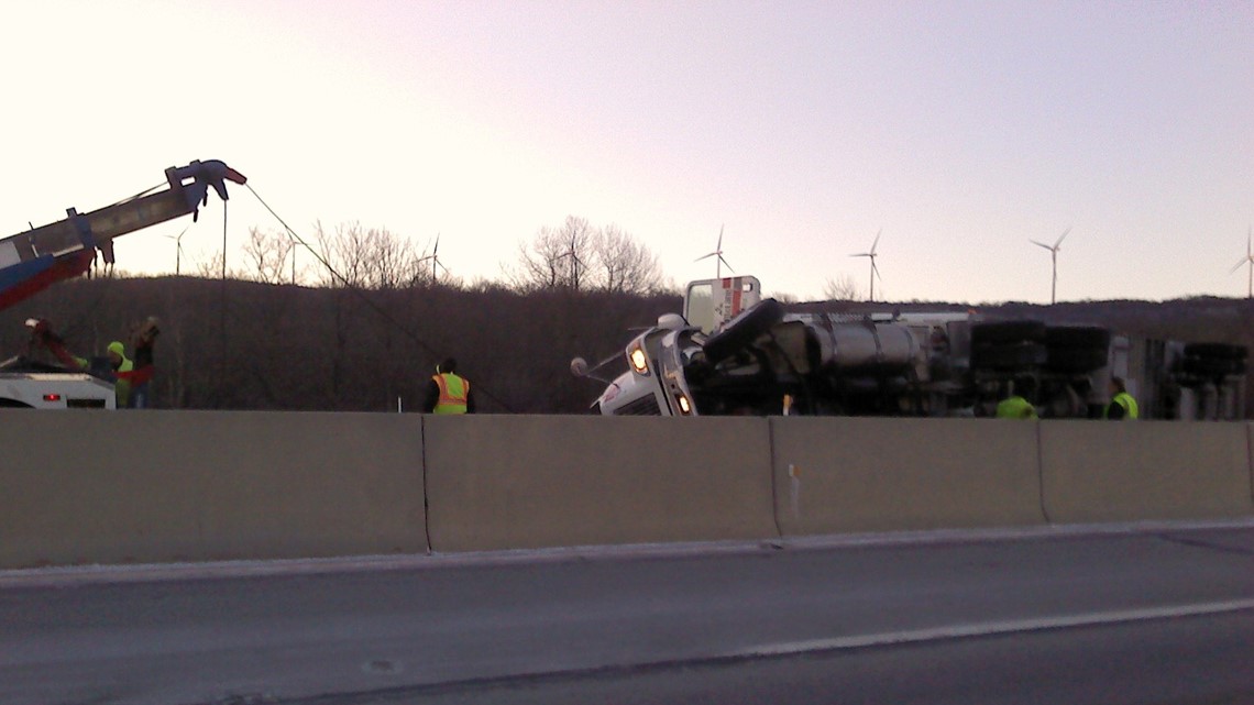 Big Rig Rollover Creates Traffic Problems On Turnpike | Wnep.com