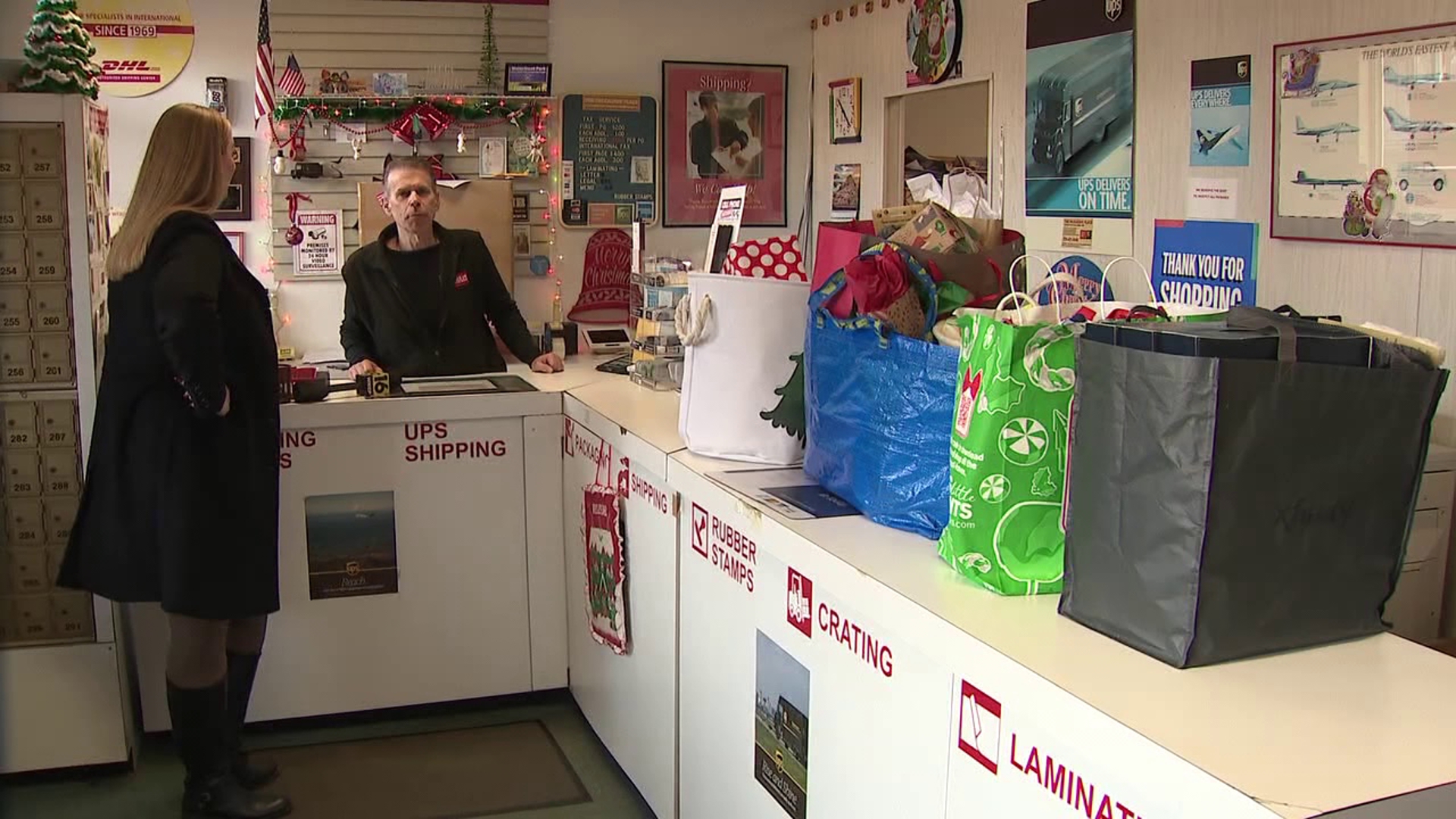 Newswatch 16's Emily Kress stopped by the Packaging Place in Monroe County to see the holiday rush.