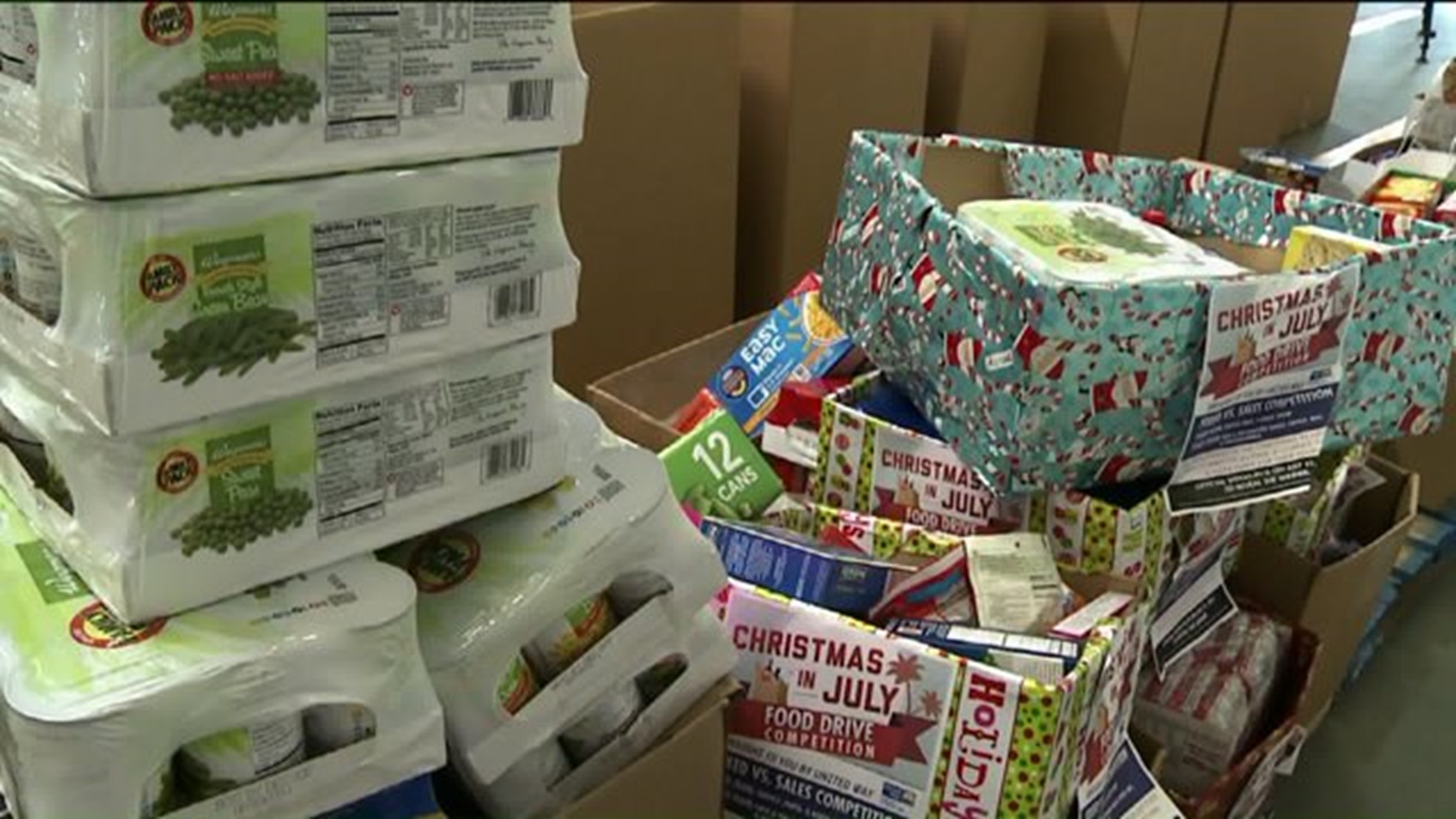 Christmas in July Helps the Hungry