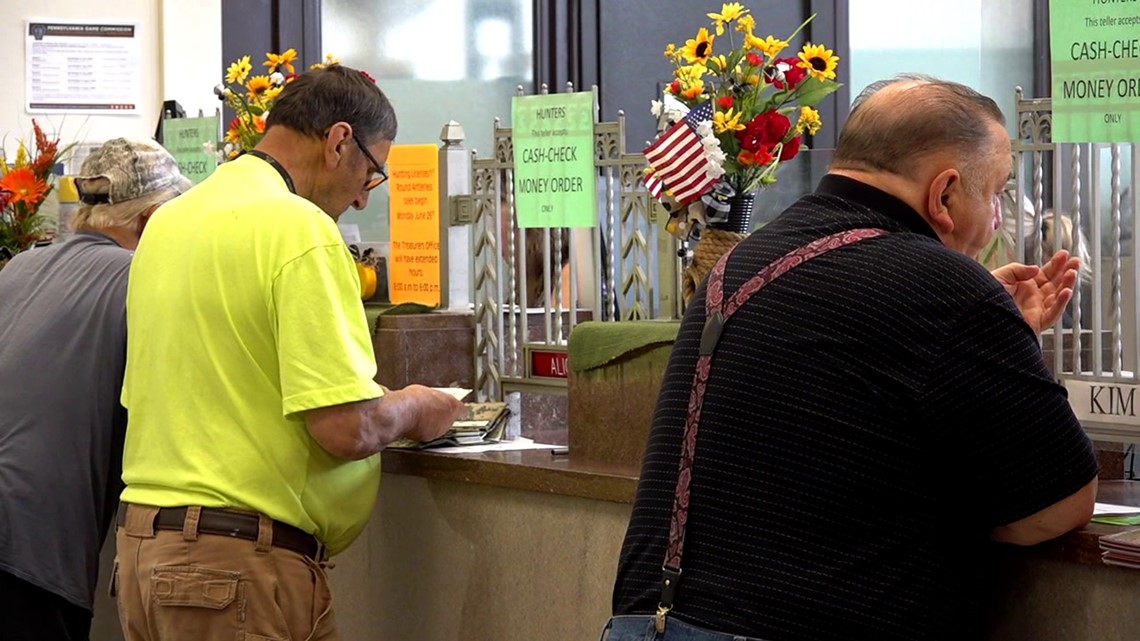 Schuylkill County residents wait for hunting license - Vimarsana News
