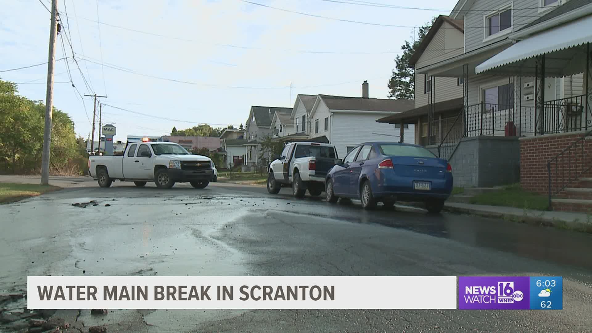 Crews repair water main break in Scranton