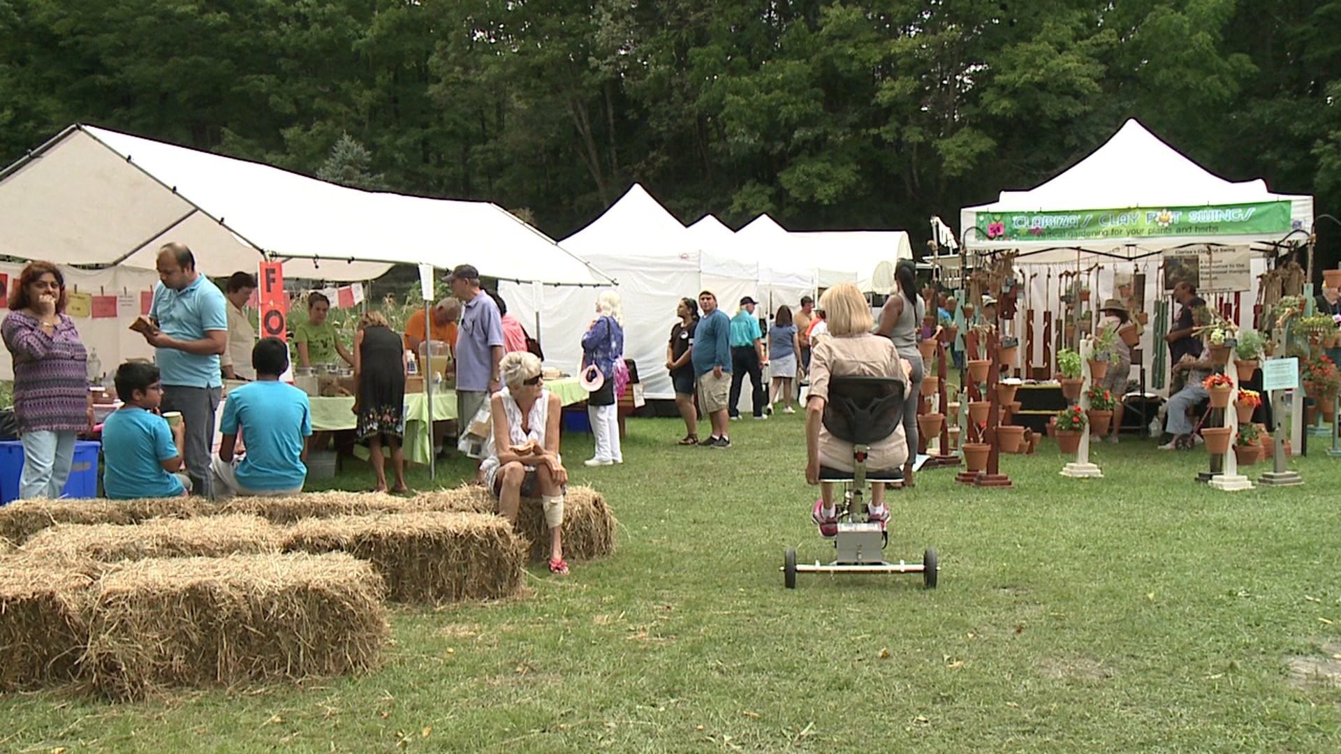 Annual Craft Festival Held in the Poconos