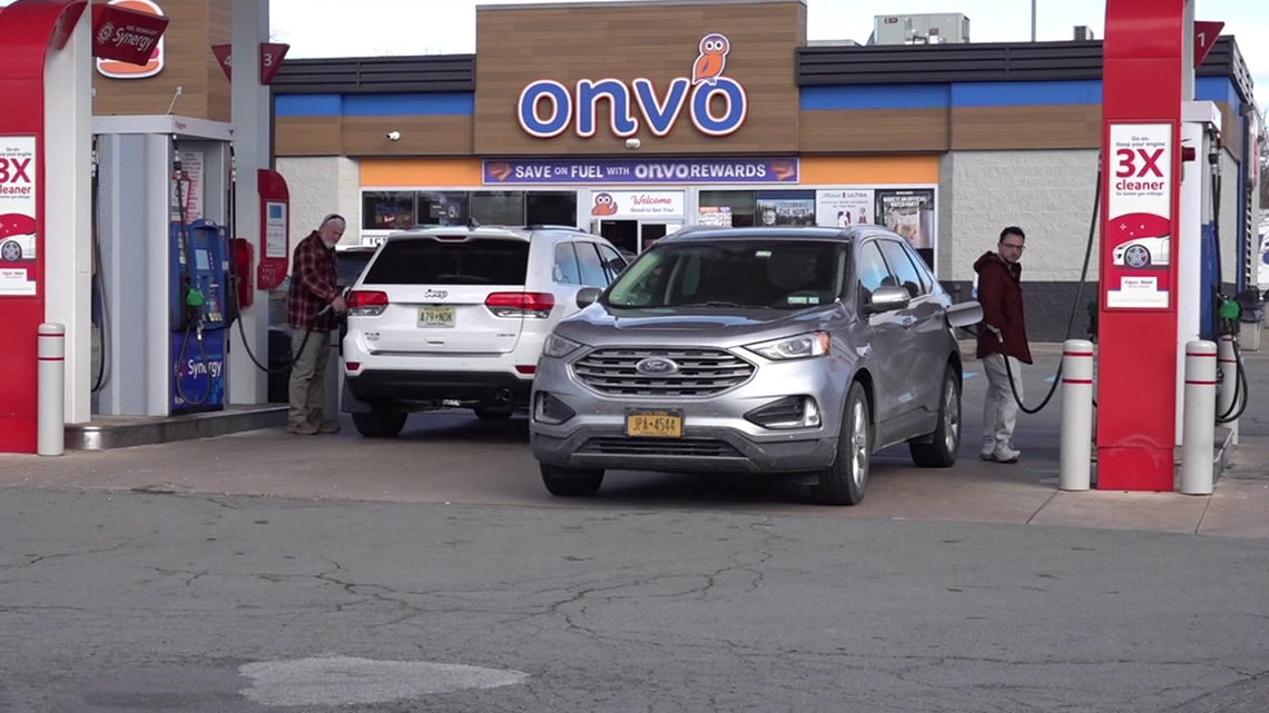 Travelers race home after the holidays as storms roll in