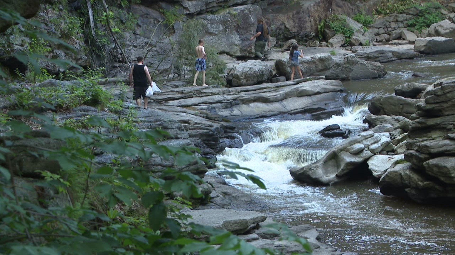 Newswatch 16s Jack Culkin found a few creative ways folks tried to stay cool.