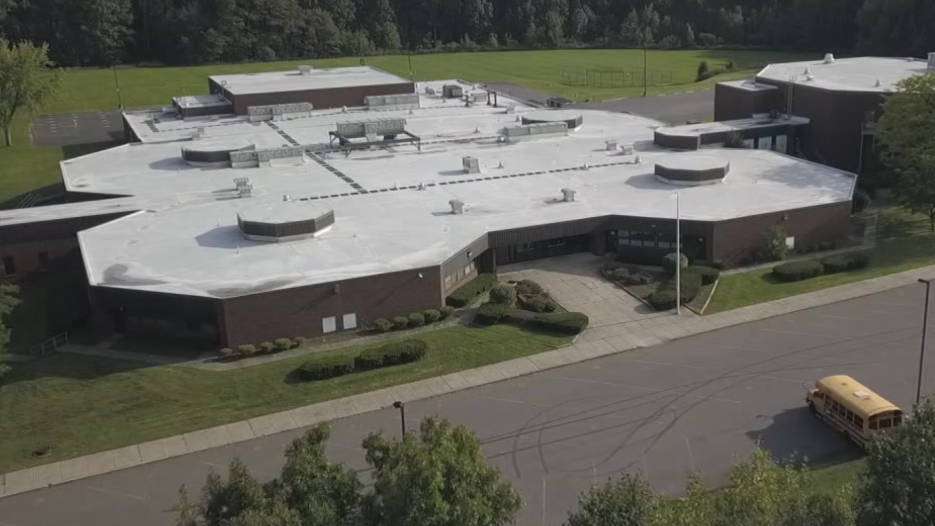 Pocono Township submitted an offer to buy the former Pocono Elementary Center just as another interested party withdrew its offer.