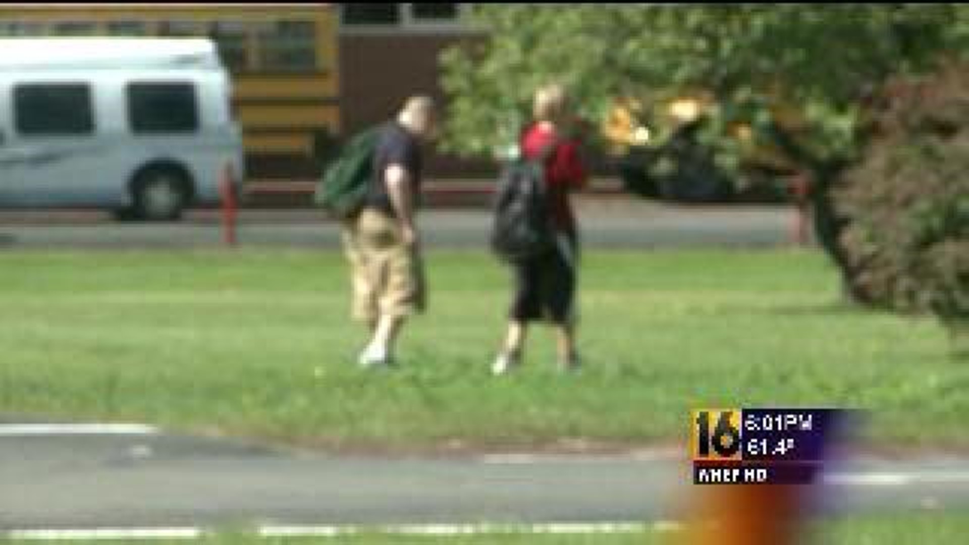Man Tries to Lure Teen After School
