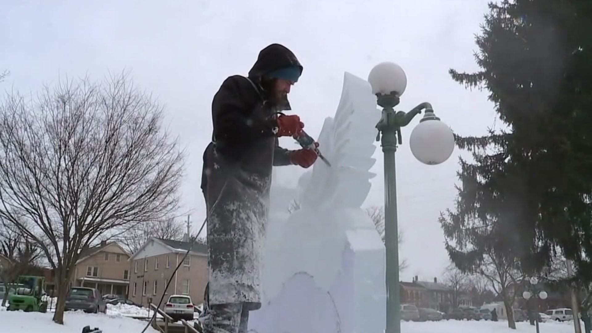 Ice festival returns to Lewisburg this weekend