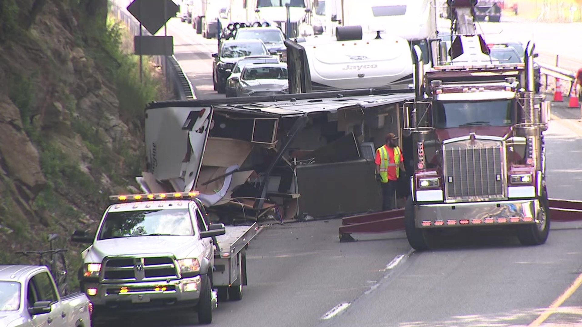 Wrecks on Route 33 in Monroe County tied up the commute for drivers Friday morning.