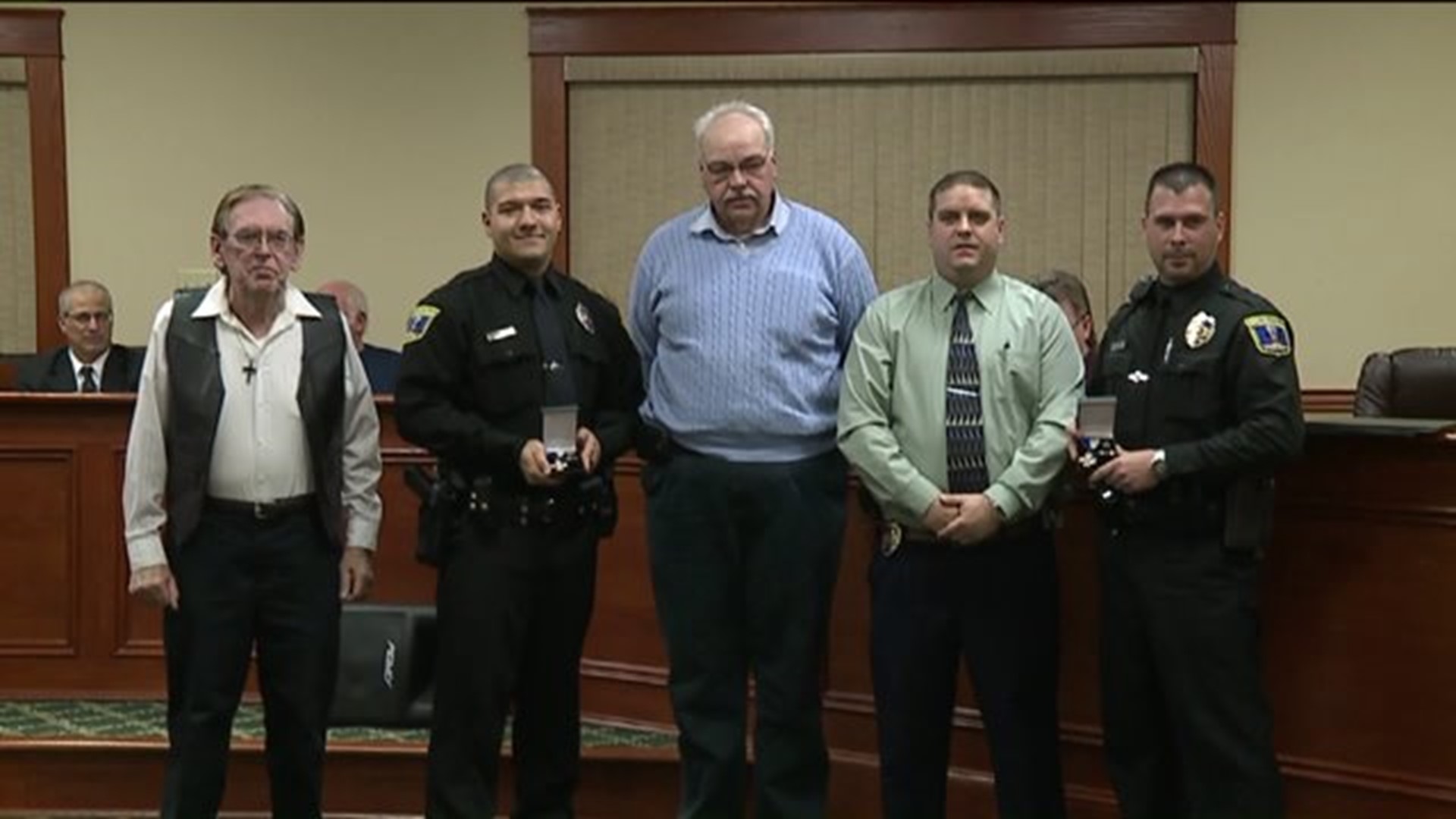 Police Officers Honored for Life-saving Act