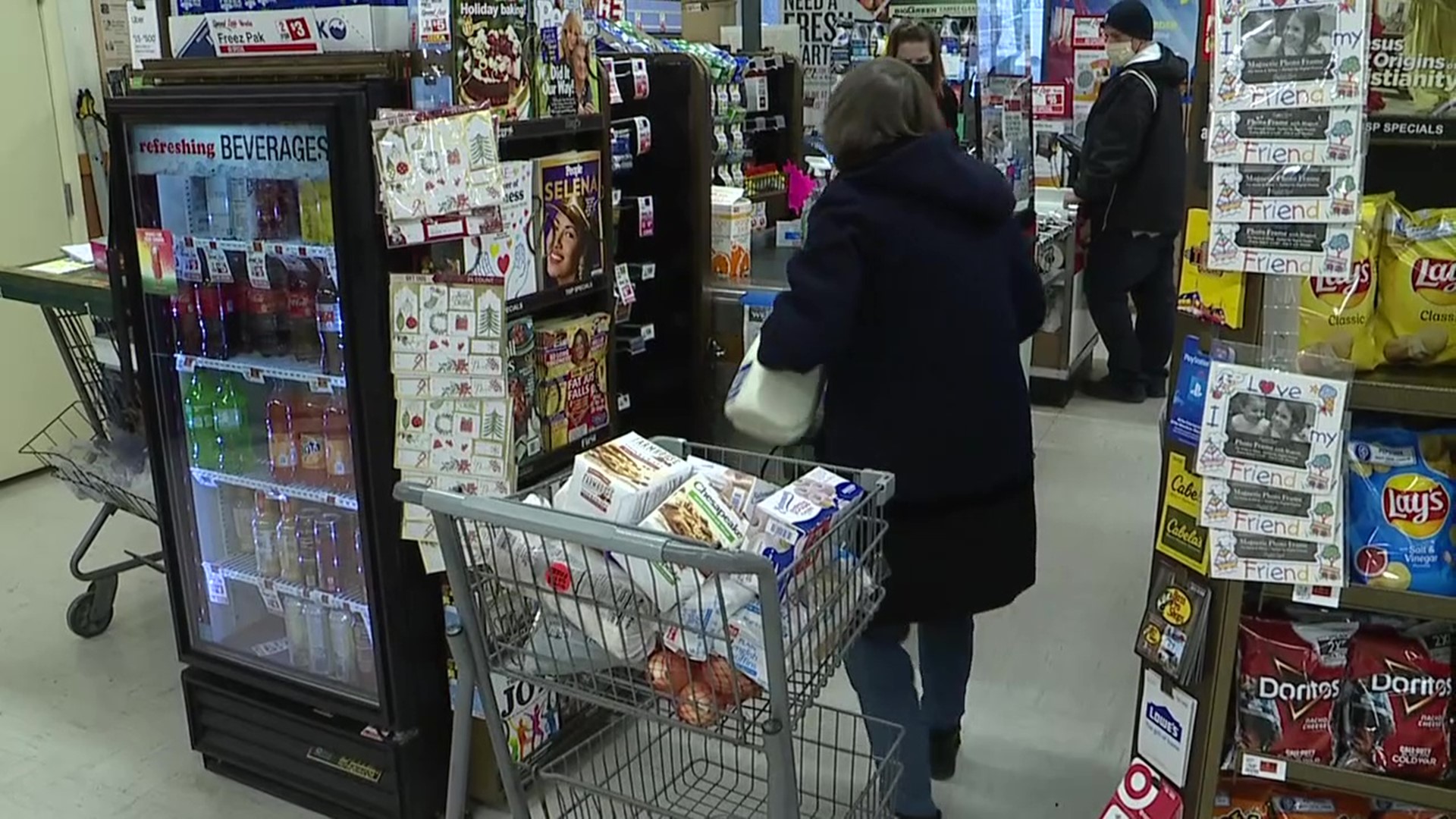 Some people trying to get some last-minute items were busy running errands Wednesday morning. And for many, that included a stop at the grocery store.