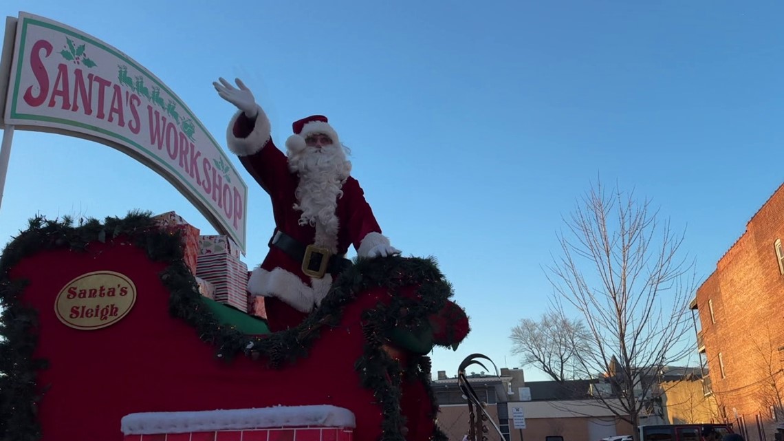 WilkesBarre's Christmas Parade steps off