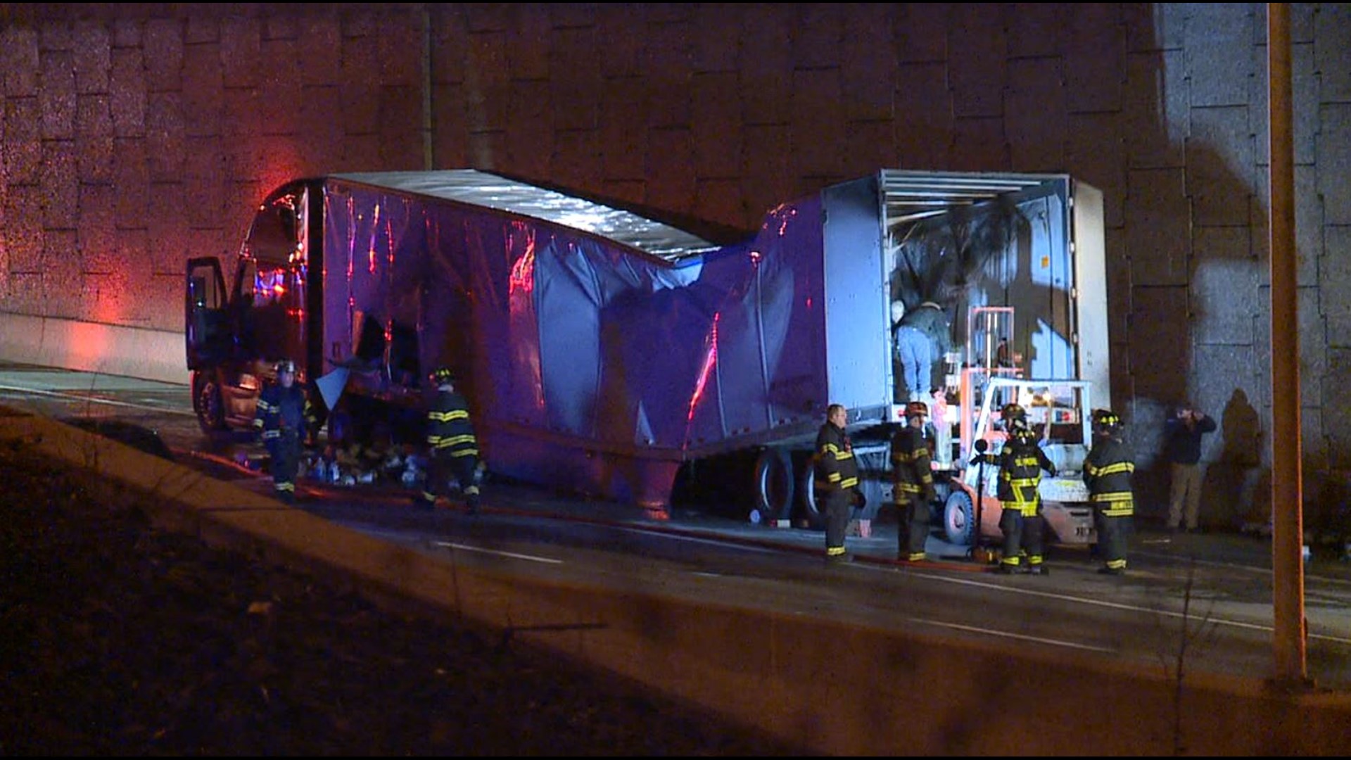 Rig catches fire on Interstate 81 in Lackawanna County | wnep.com