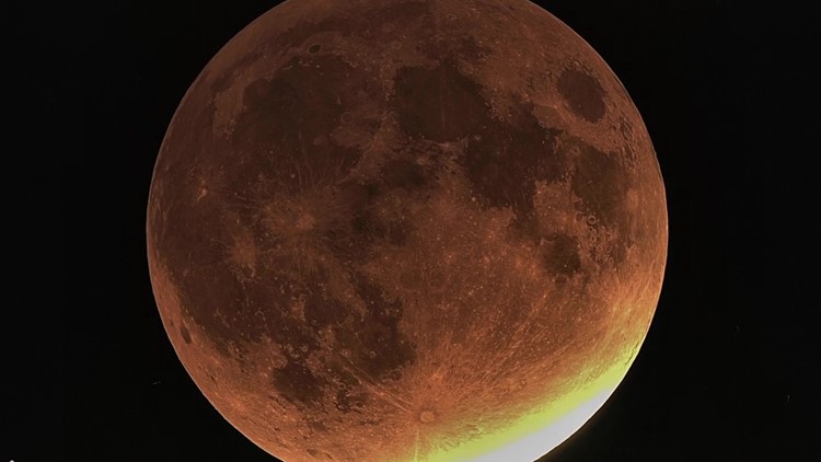 Total eclipse of the moon –  Skywatch 16